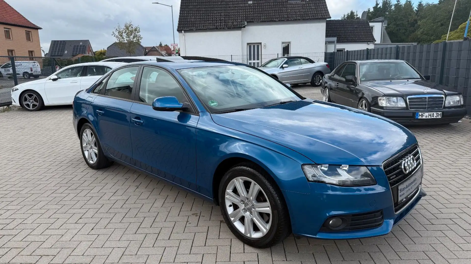 Audi A4 3.0 TDI quattro Lim.Attraction-Automatik-Navi Blau - 2