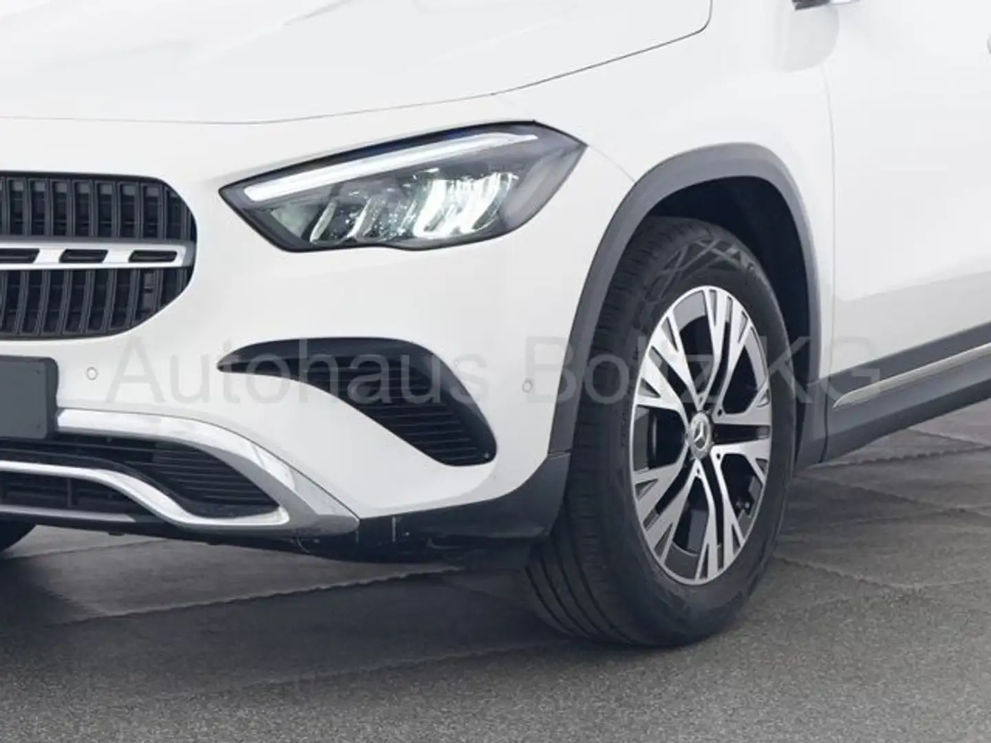 Mercedes-Benz GLA 180 ENp 50000 Progressive Nightcolor SHZ Weiß - 2