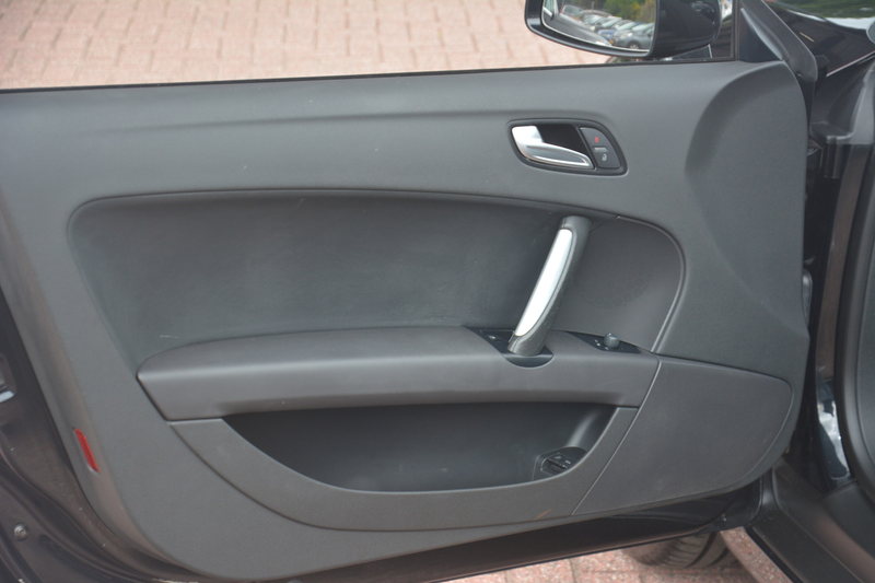 Audi TT 3.2 V6 quattro Pro Line | Sportstoelen | Xenon | S — photo 10