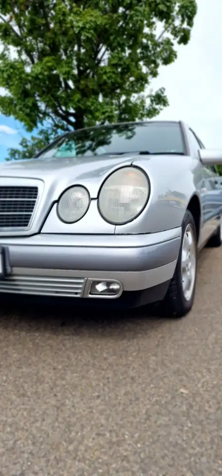 Mercedes-Benz E 240 Classic, foto 8