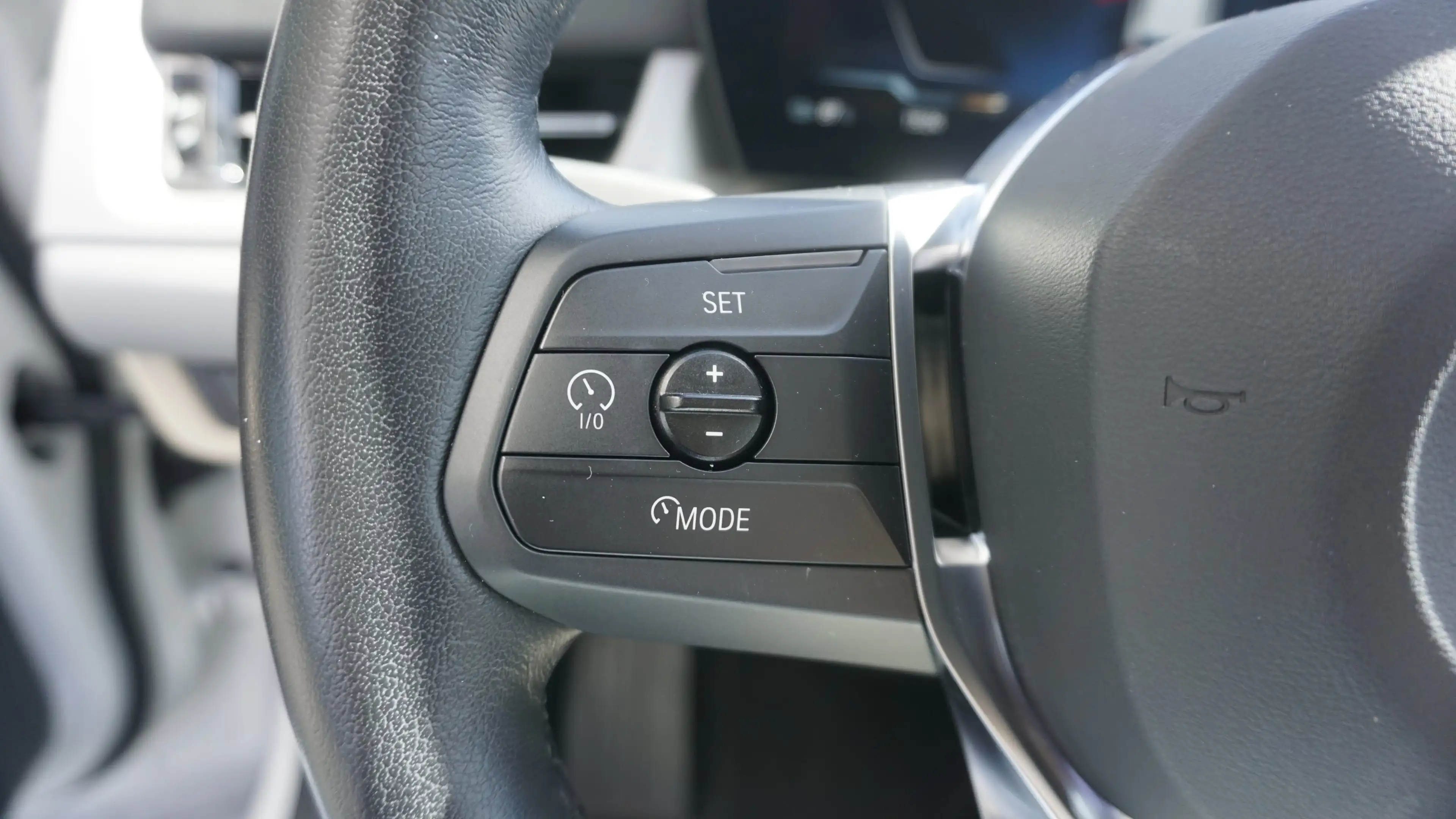BMW iX1 xDrive30 StHz+StKlima+Navi+Kamera+ACC+SHZ+BT — photo 14