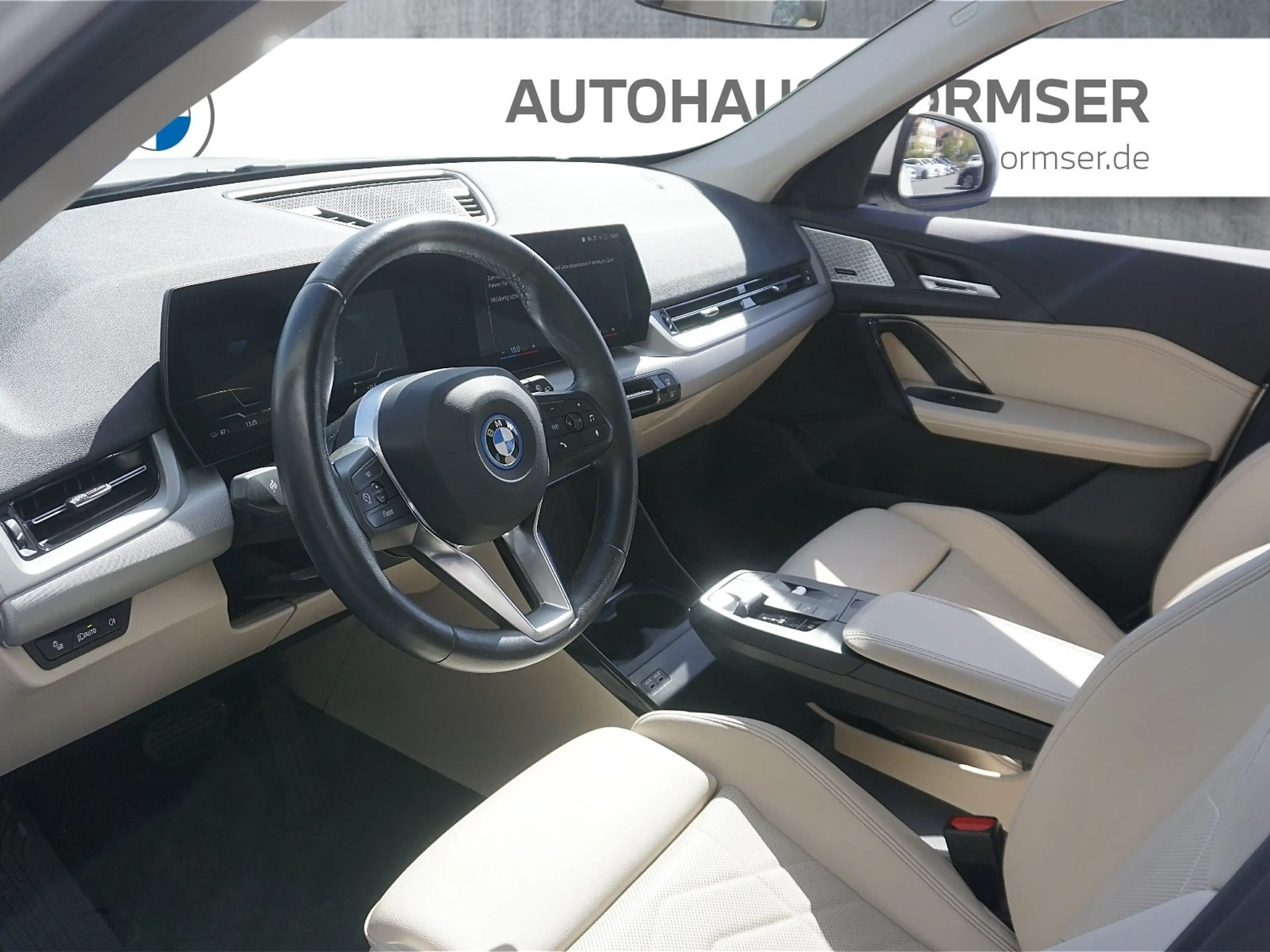 BMW iX1 xDrive30 StHz+StKlima+Navi+Kamera+ACC+SHZ+BT — photo 6