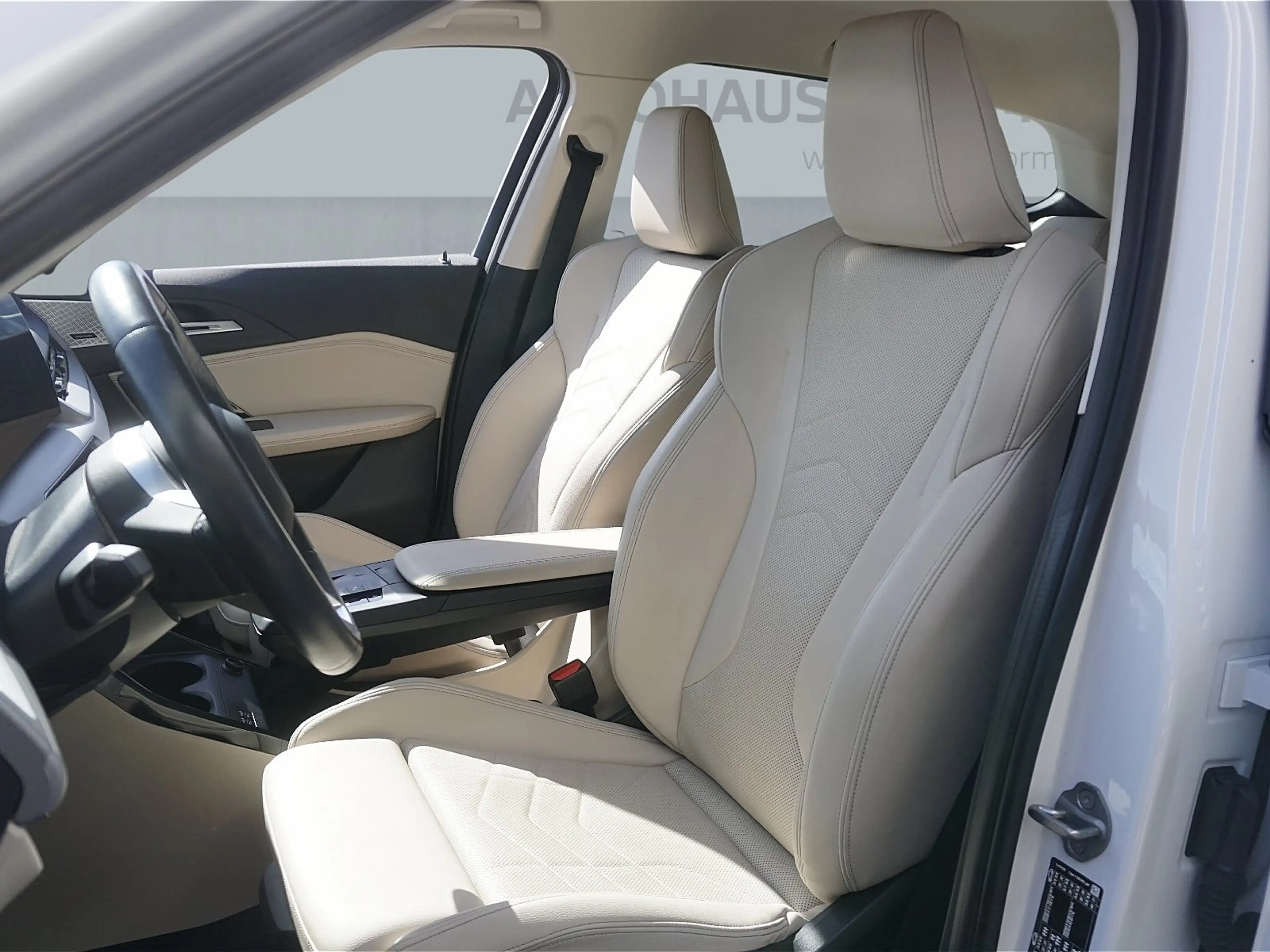 BMW iX1 xDrive30 StHz+StKlima+Navi+Kamera+ACC+SHZ+BT — photo 7