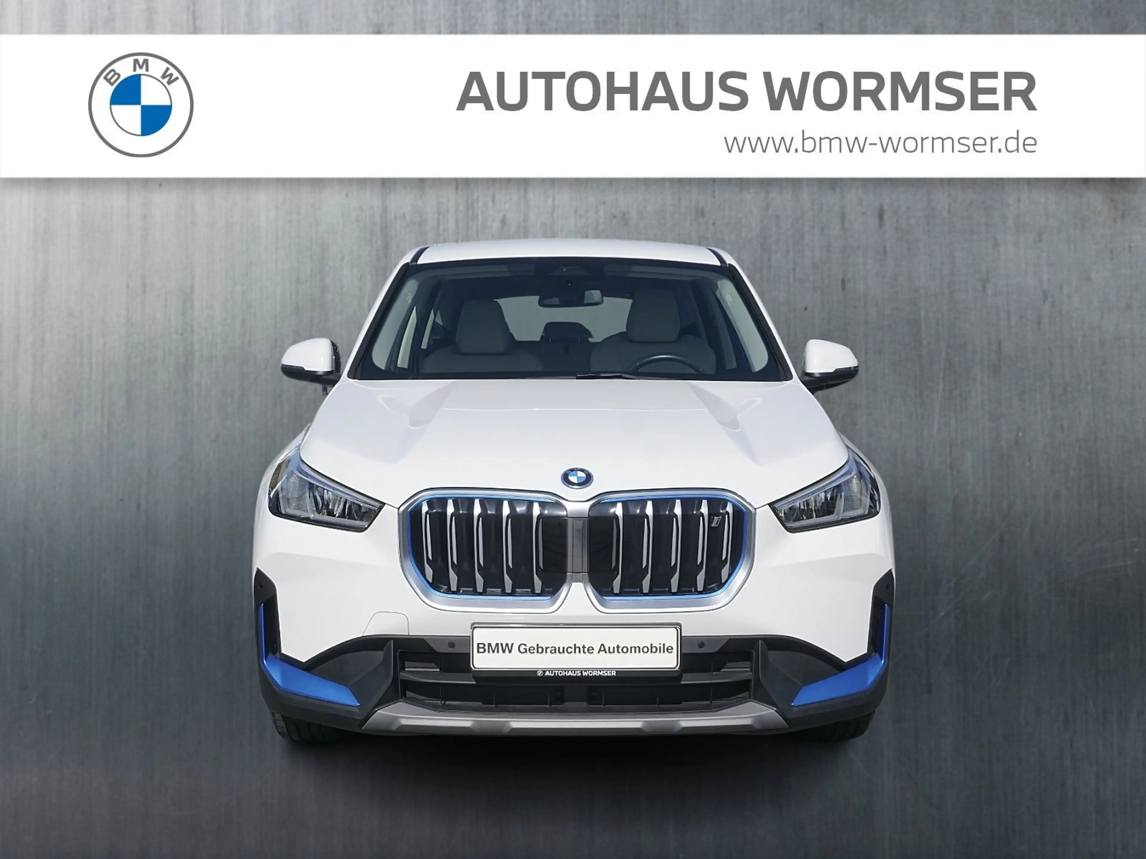 BMW iX1 xDrive30 StHz+StKlima+Navi+Kamera+ACC+SHZ+BT — photo 3