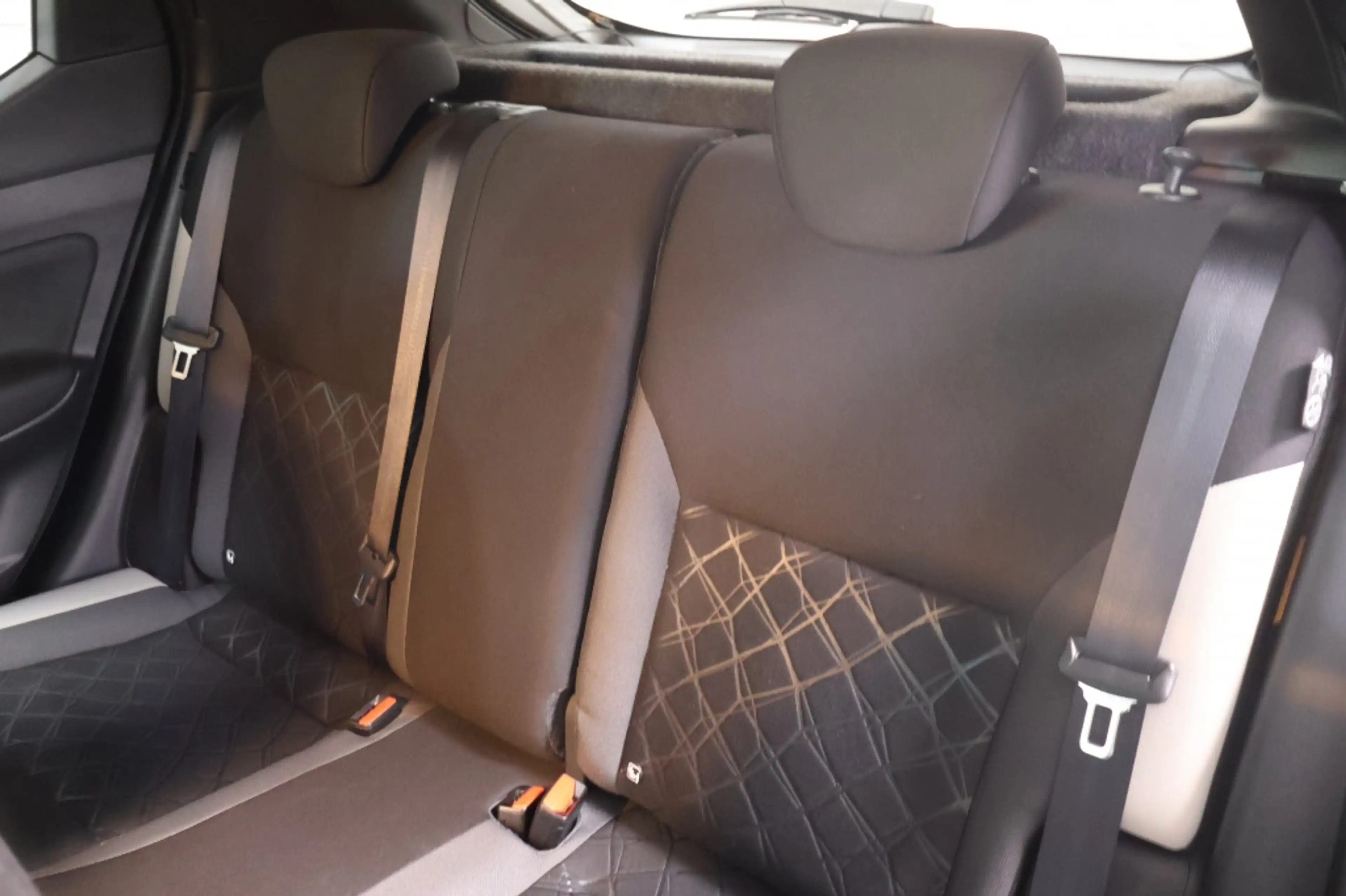 Nissan Micra 1.0 IG-T Tekna — photo 10
