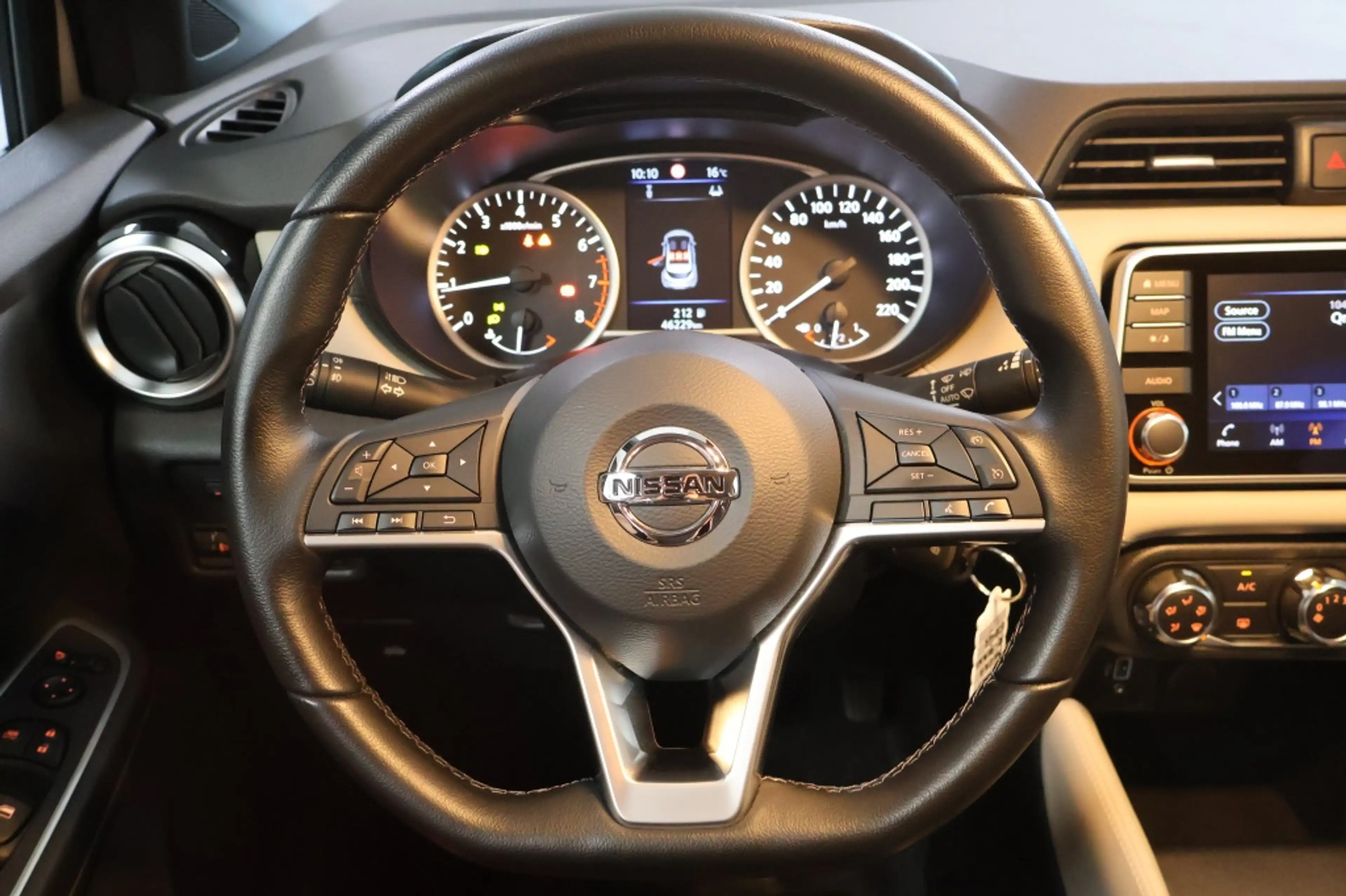 Nissan Micra 1.0 IG-T Tekna — photo 15