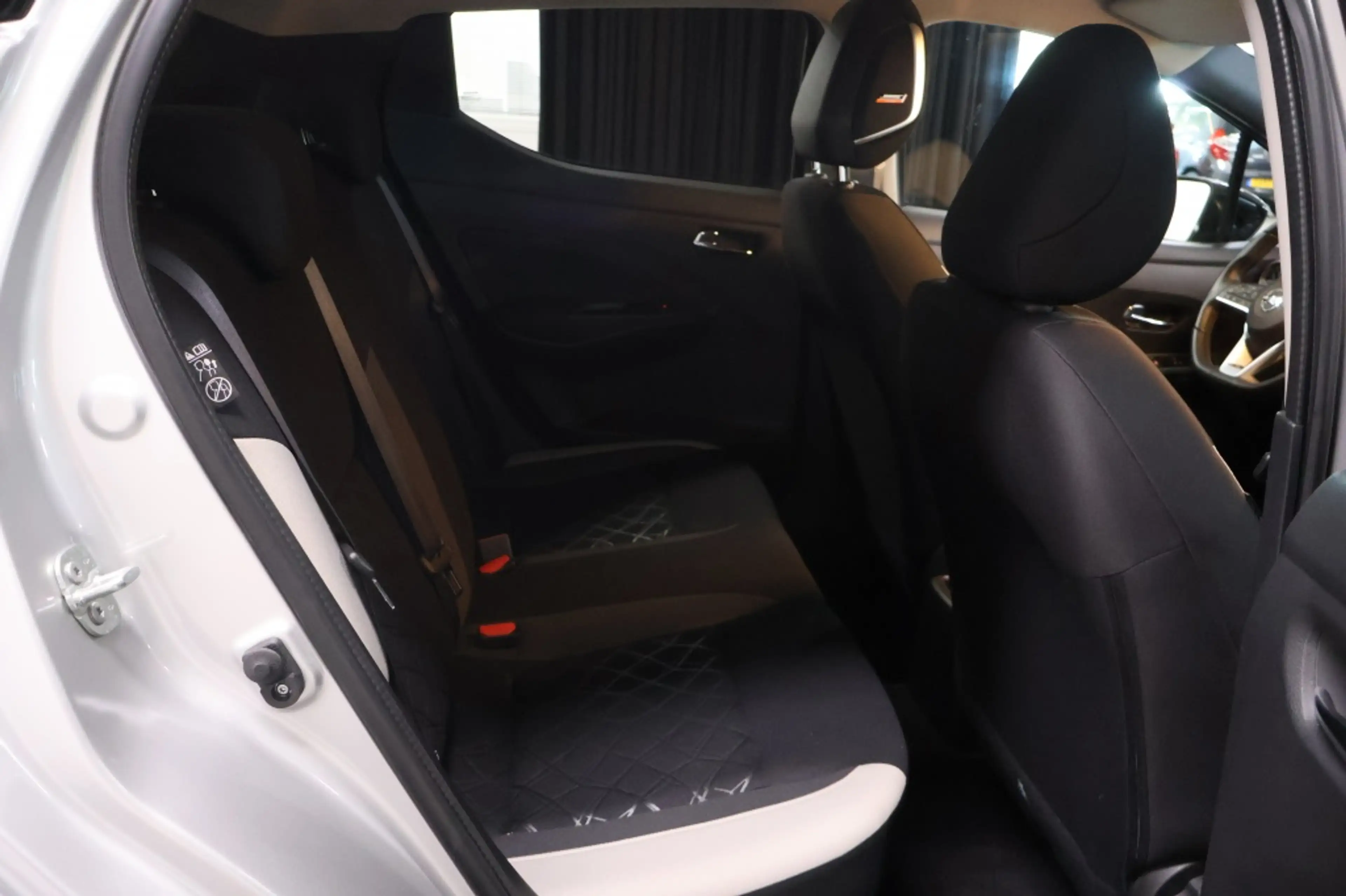 Nissan Micra 1.0 IG-T Tekna — photo 14