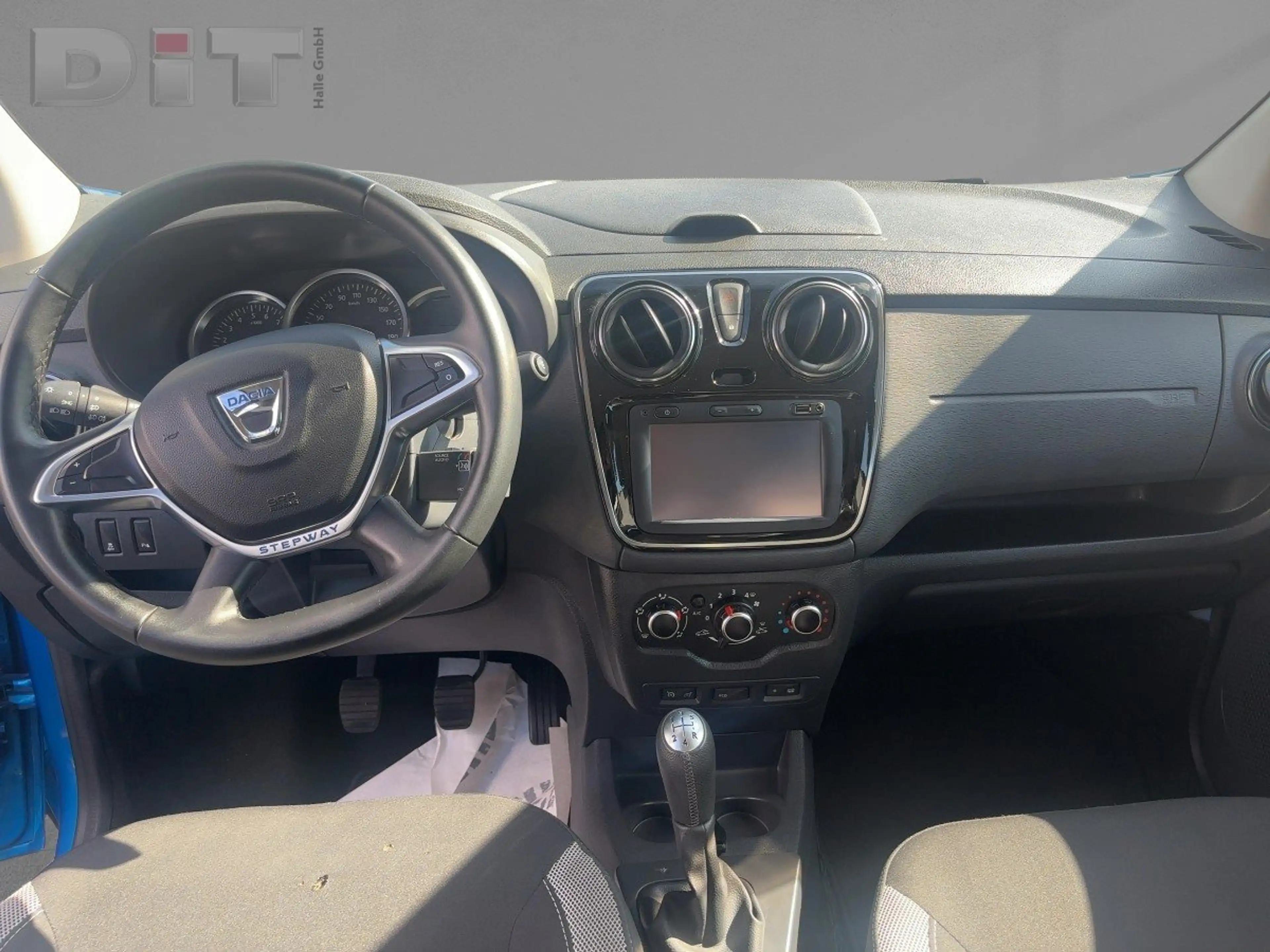Dacia Lodgy 1.6 SCe 100 Stepway Navigation Klima Kamera — photo 8