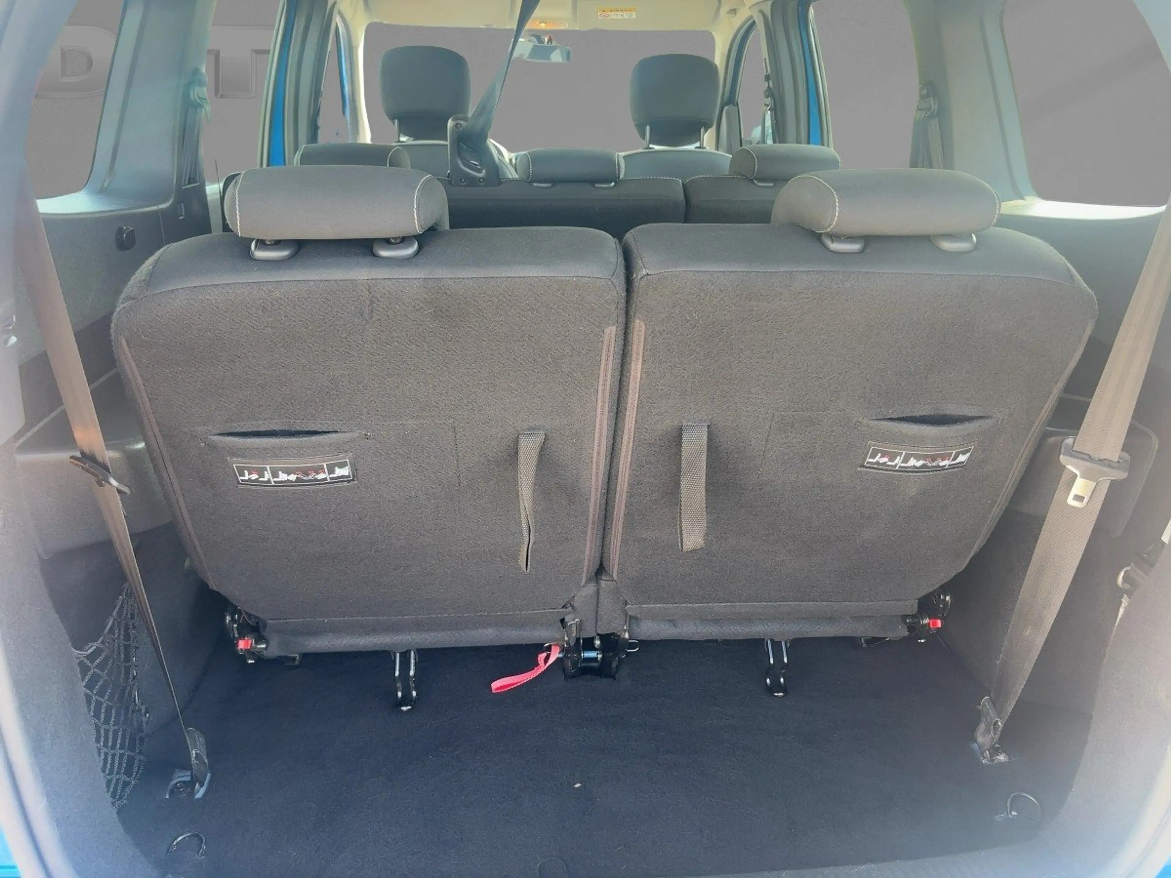 Dacia Lodgy 1.6 SCe 100 Stepway Navigation Klima Kamera — photo 11
