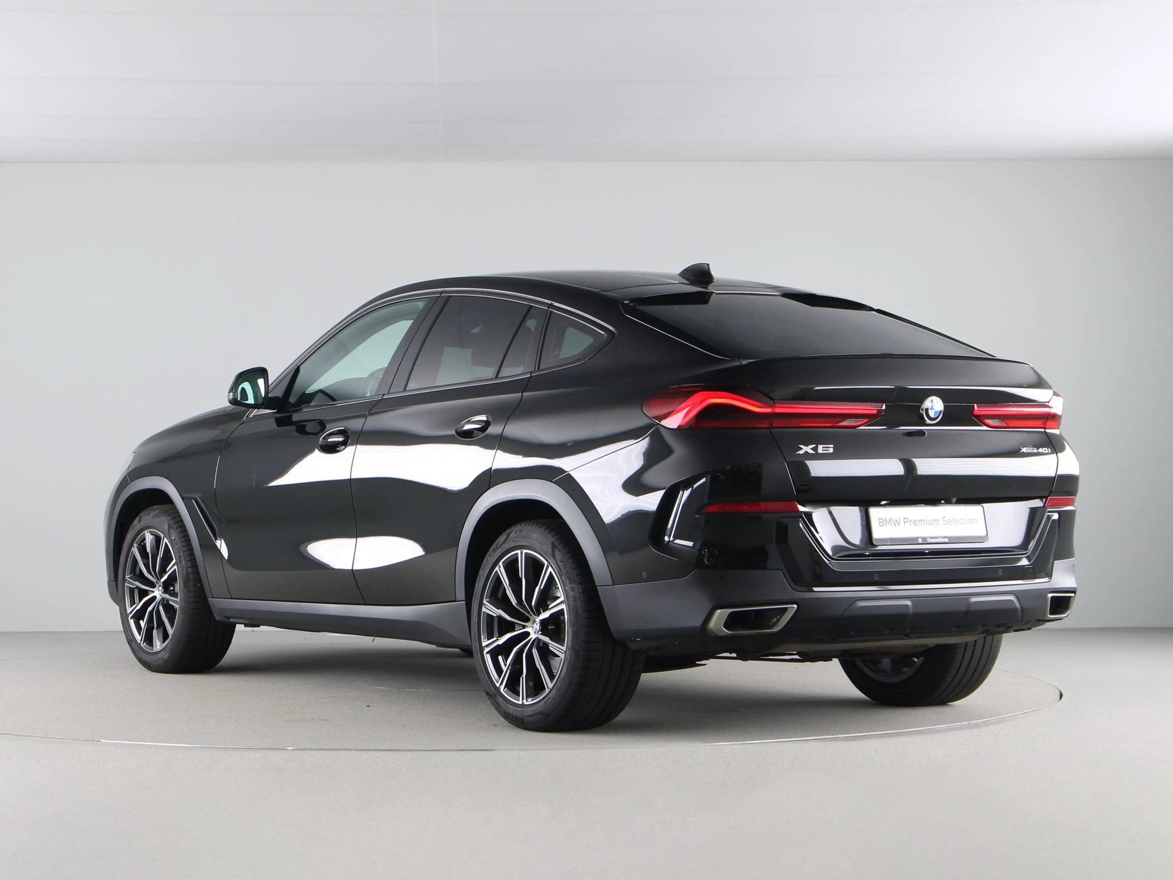 BMW X6 xDrive40i High Executive — photo 11