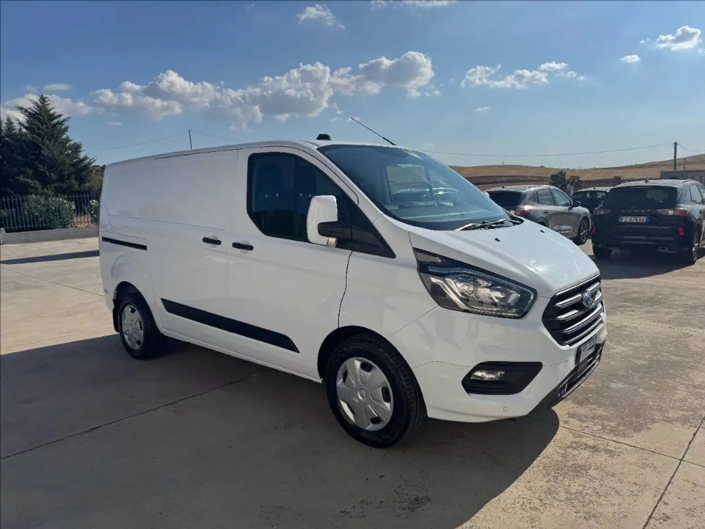 Ford Transit Custom 320 2.0 tdci 130cv Trend L1H1 E6 Bianco - 1