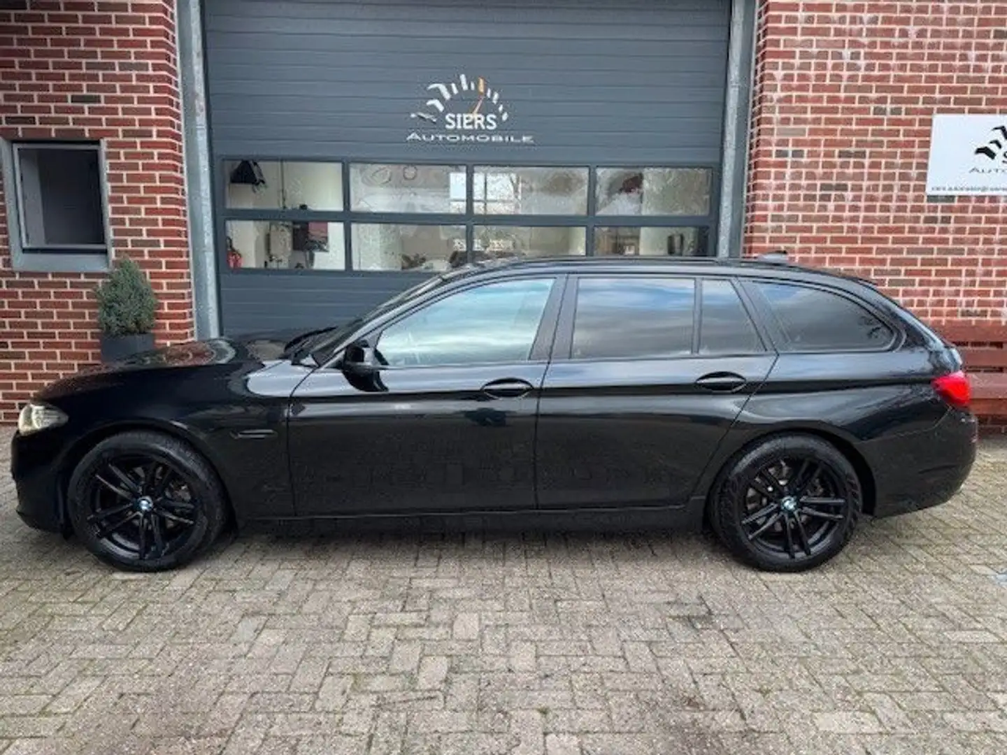 BMW 520 d 190PS,LEDER,SITZH,AHK,XENON,NAVI-PROF,EU-6 Schwarz - 2