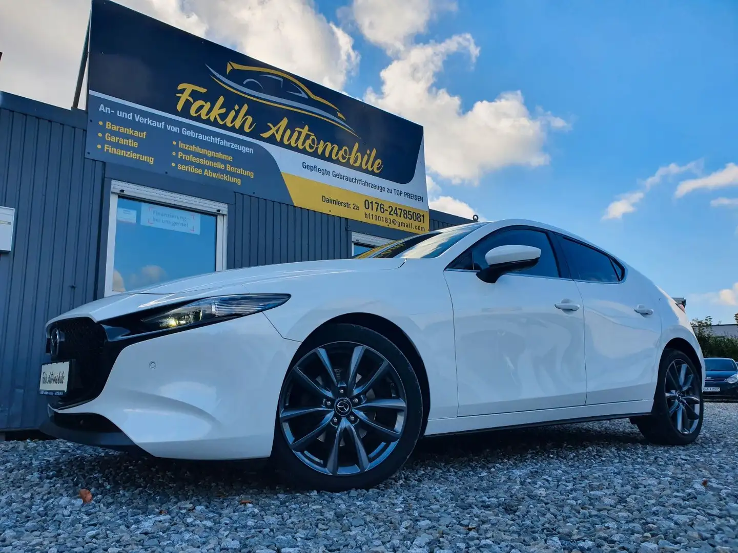Mazda 3 Lim. 5-trg. Selection Navi Leder Xenon 69Tkm Weiß - 1