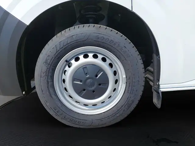 Volkswagen Transporter Kombi TDI Ansicht 6