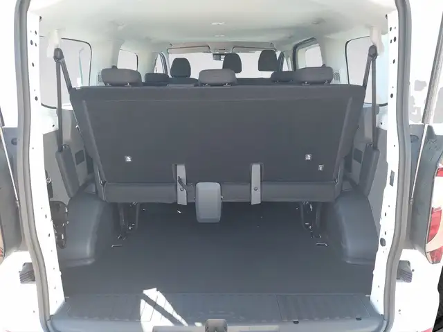 Volkswagen Transporter Kombi TDI Ansicht 16