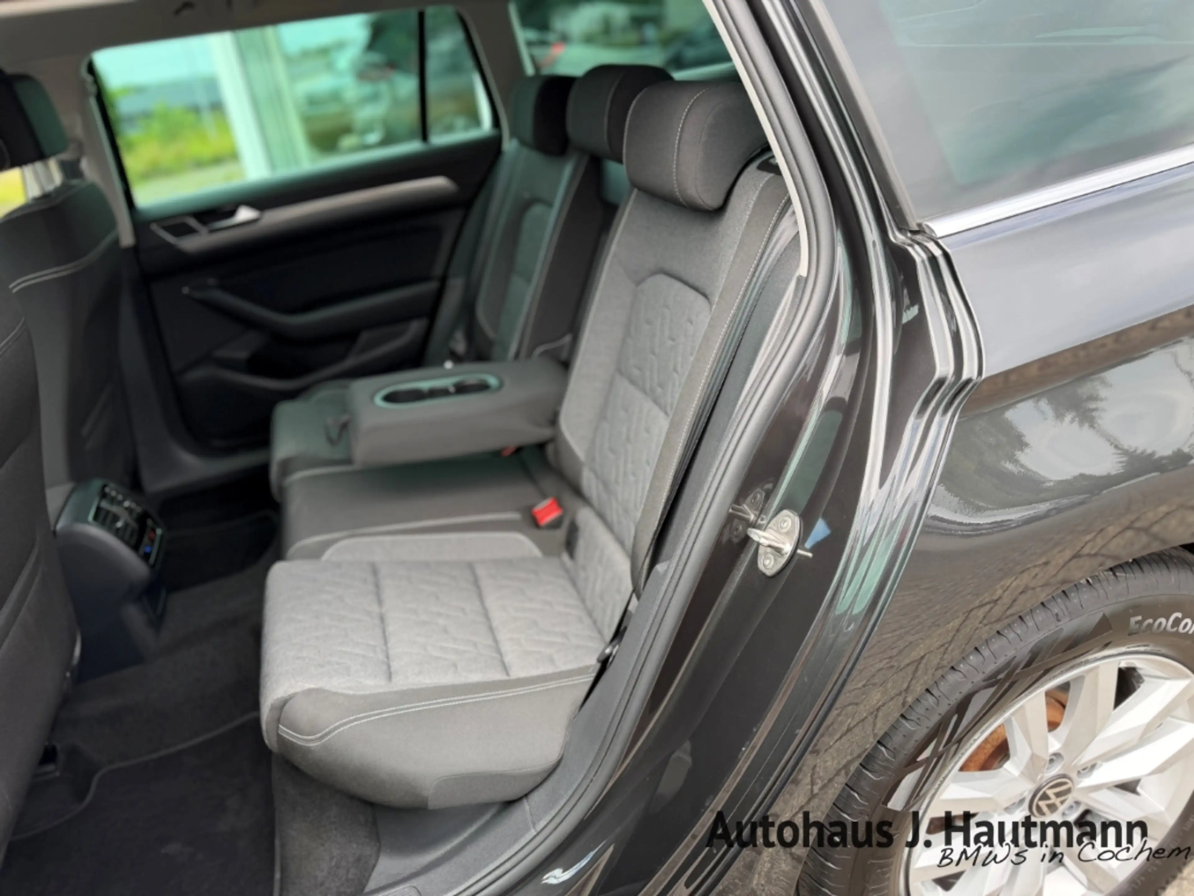 Volkswagen Passat Variant Business*1.HAND*ACC*RFK*APP*Massage* — photo 12