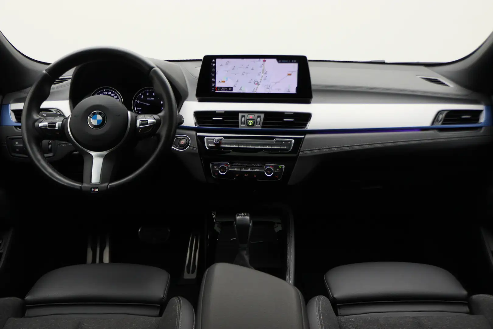 BMW X2 xDrive25e High Executive M Sport, Panoramadak, Hea Grijs - 2