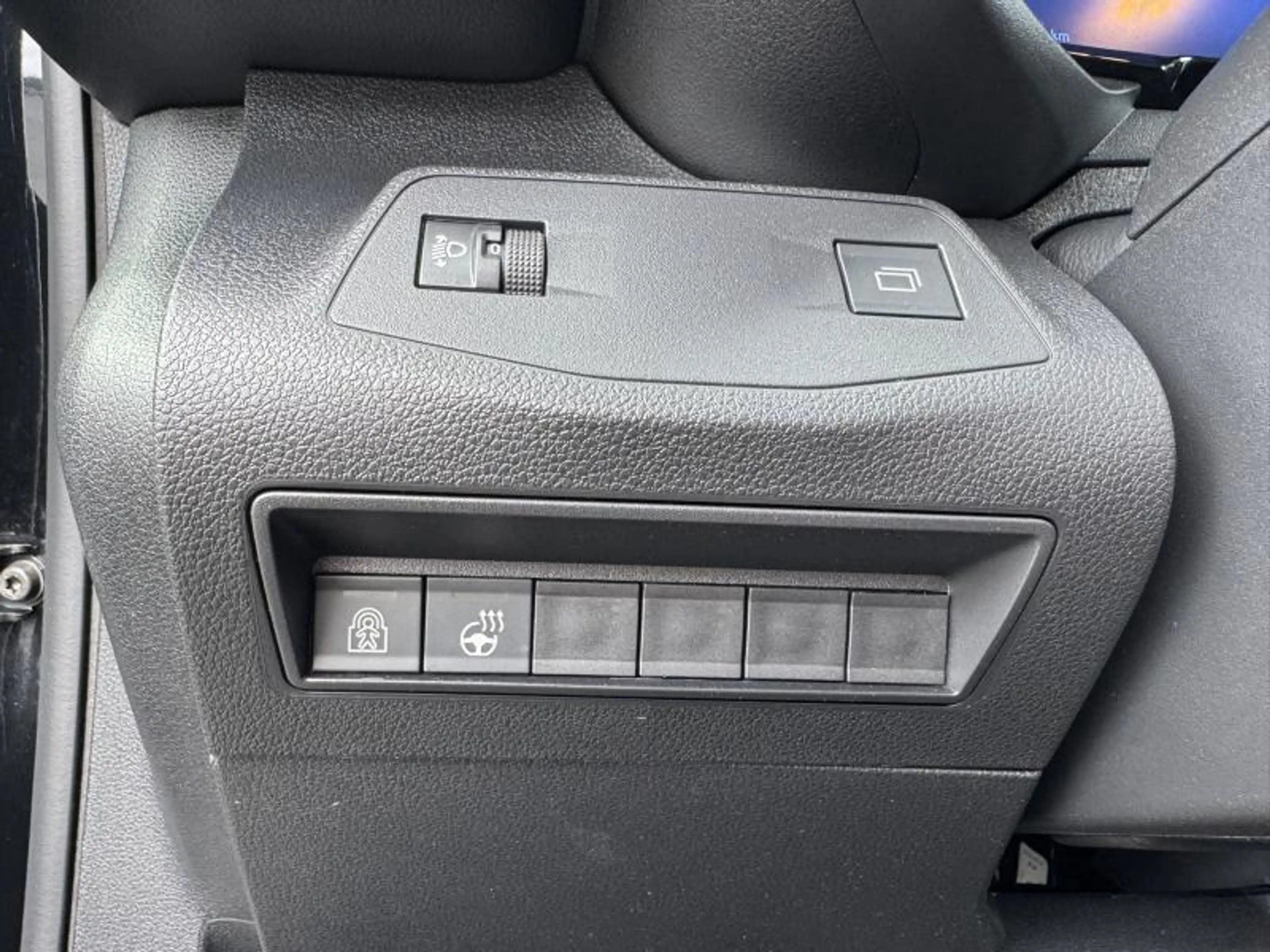 Toyota Verso 1.5 Diesel SWB 130hp 8AT Family de direction ! — photo 15
