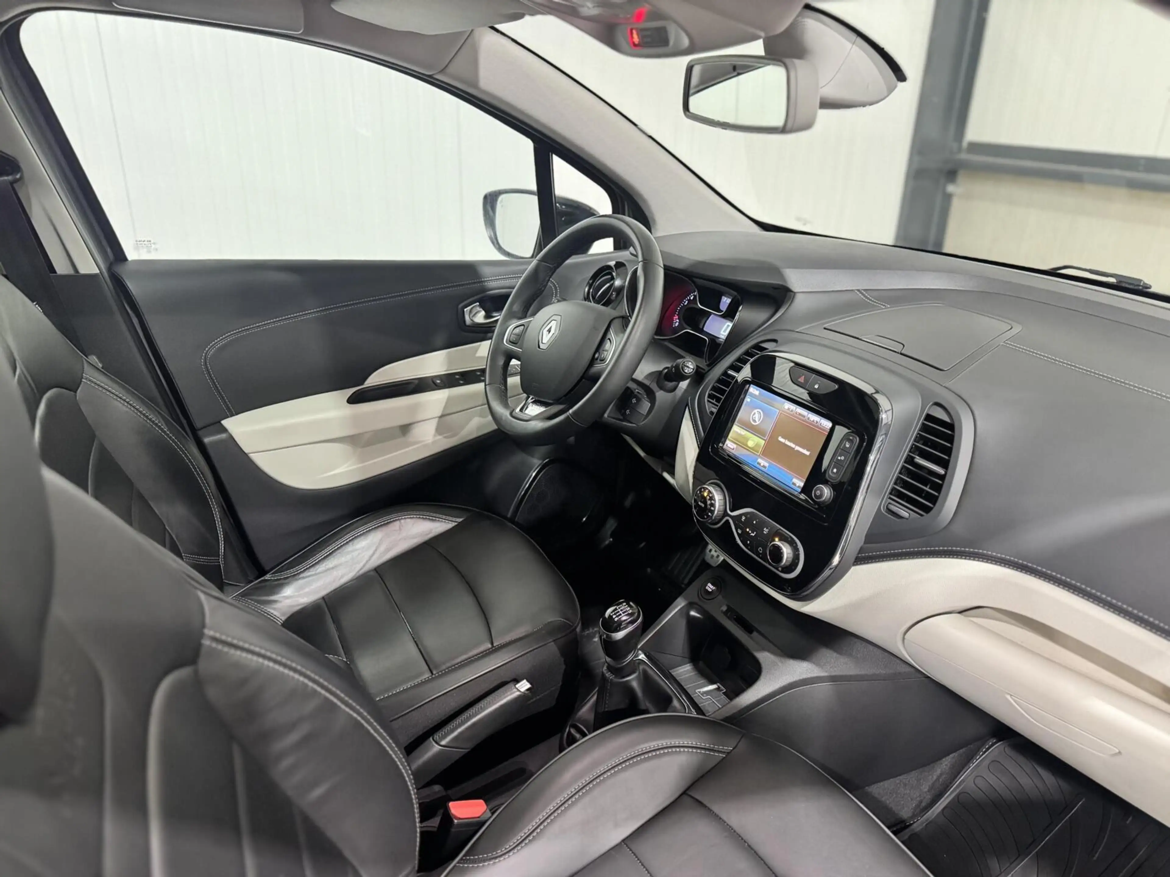 Renault Captur 1.2 TCe Initiale Paris|KEYLESS|TREKHAAK|PANO — photo 9