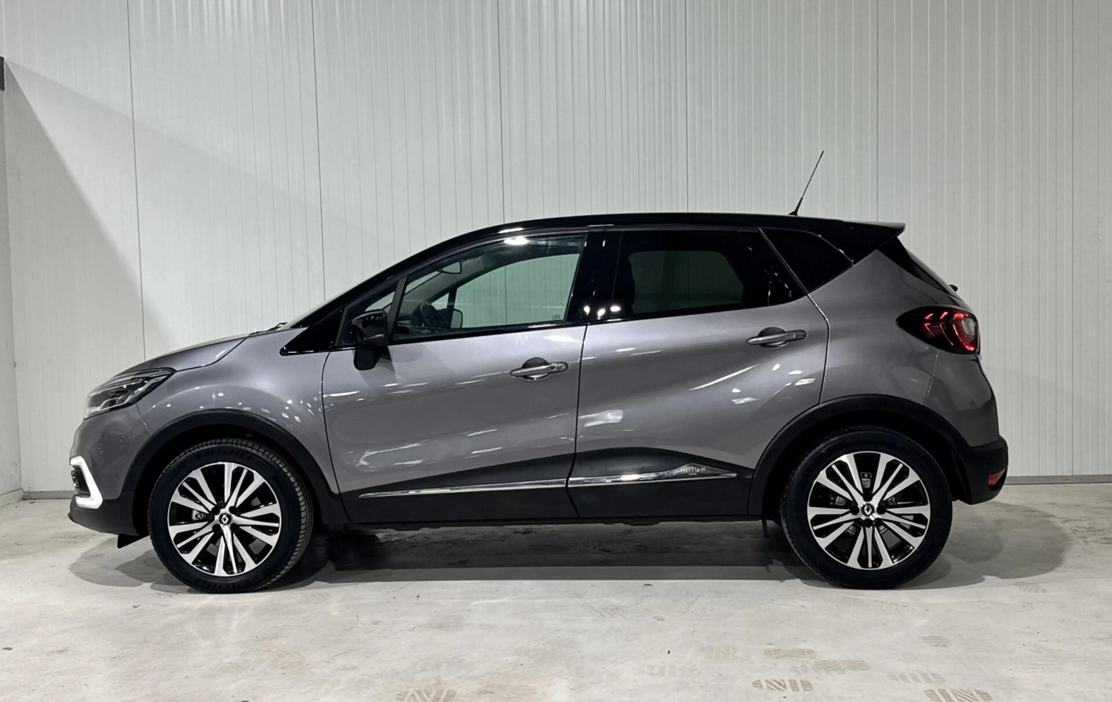 Renault Captur 1.2 TCe Initiale Paris|KEYLESS|TREKHAAK|PANO — photo 5