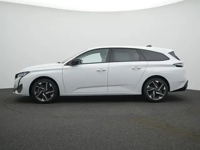 Peugeot 308 view 5