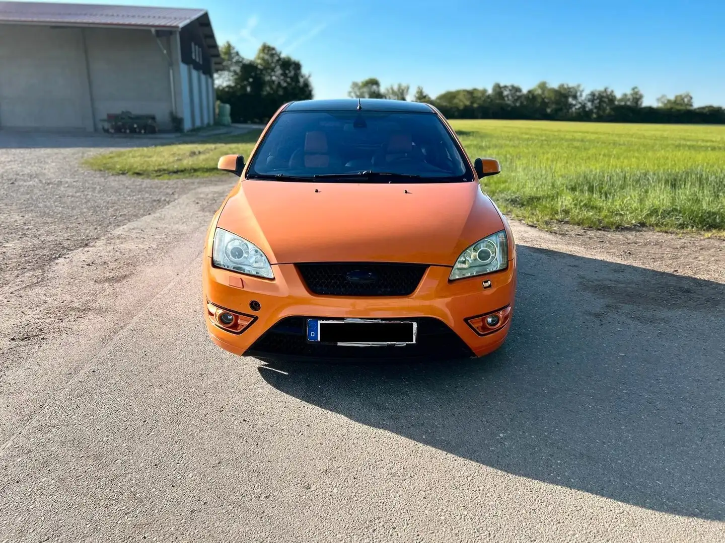 Ford Focus Lim. ST Naranja - 2