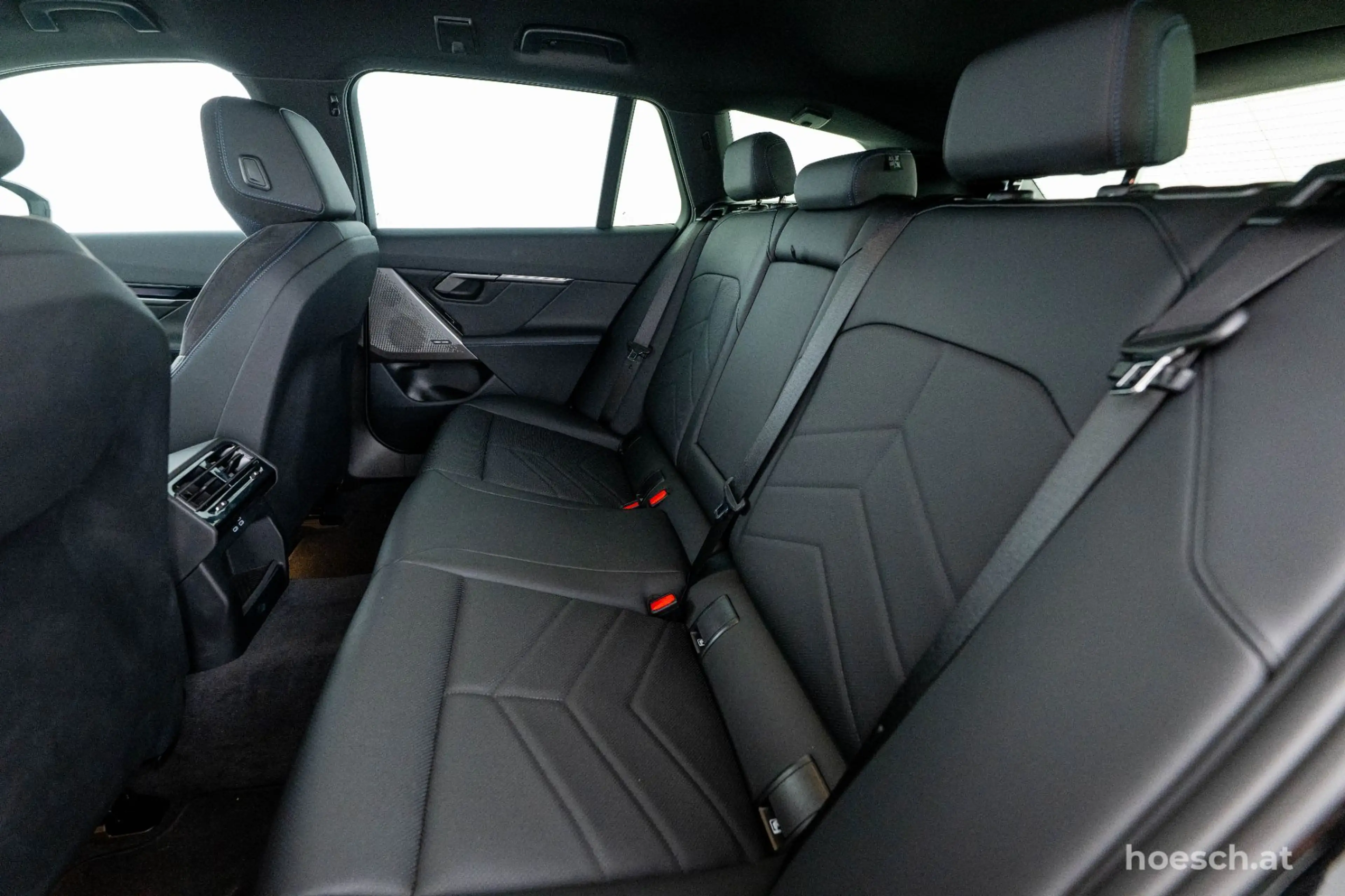 BMW 520 i Touring M Sport 19" H&K LED ASSISTENZ MEGAPREIS — photo 7