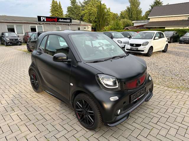 Imagine smart forTwo Pure Black BRABUS-90PS-LED-NAVI-PANO-JBL-KAM-DAB
