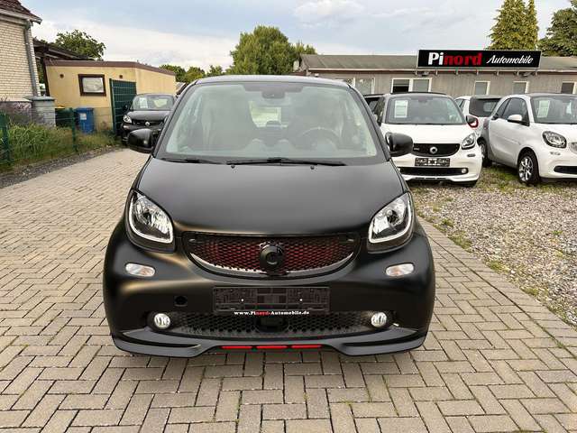 smart forTwo Pure Black BRABUS-90PS-LED-NAVI-PANO-JBL-KAM-DAB