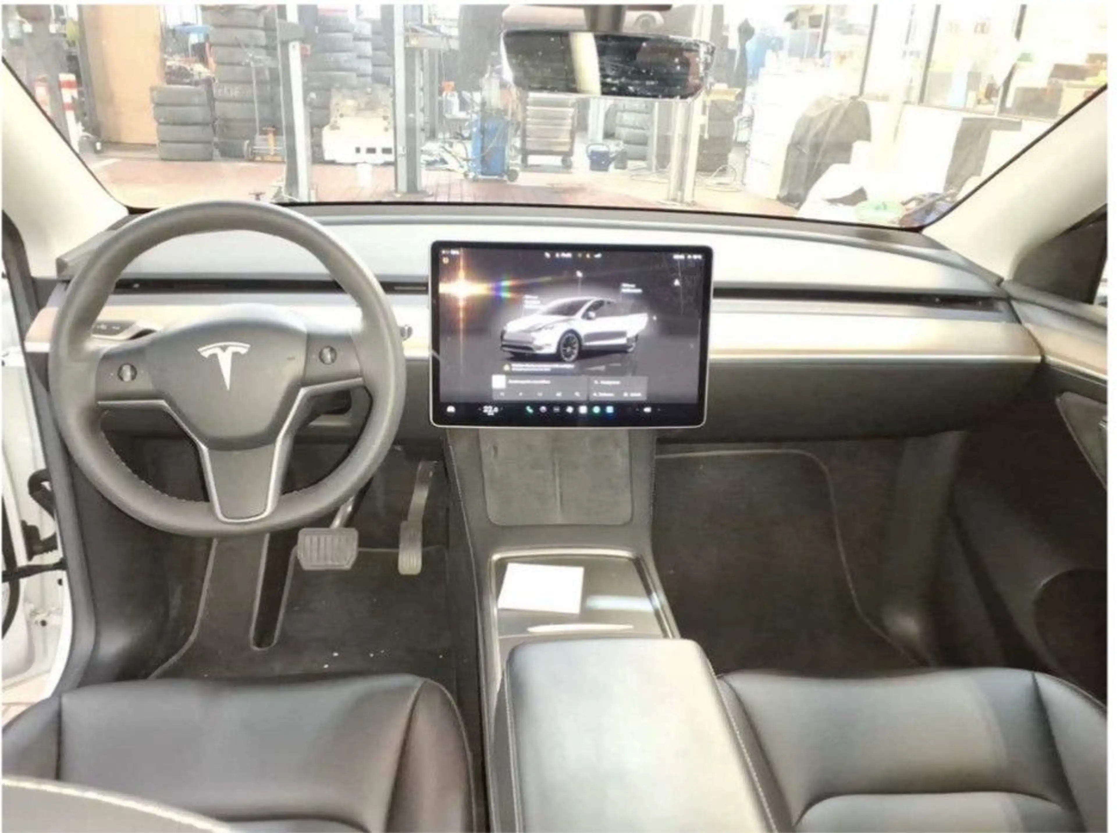 Tesla Model Y RWD Wärmepumpe/Pano/ACC/LED/Sound/Kamera — photo 9