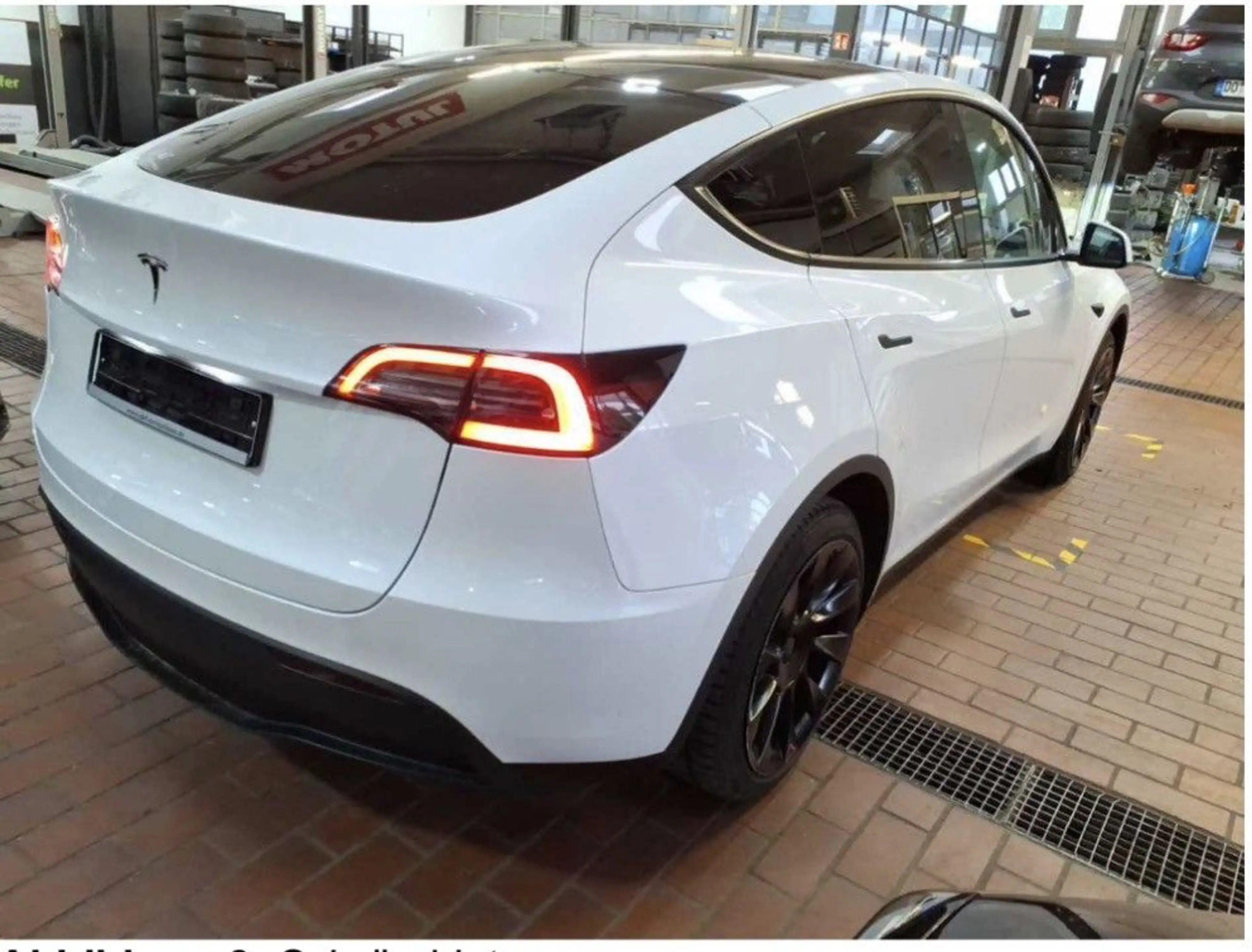 Tesla Model Y RWD Wärmepumpe/Pano/ACC/LED/Sound/Kamera — photo 3