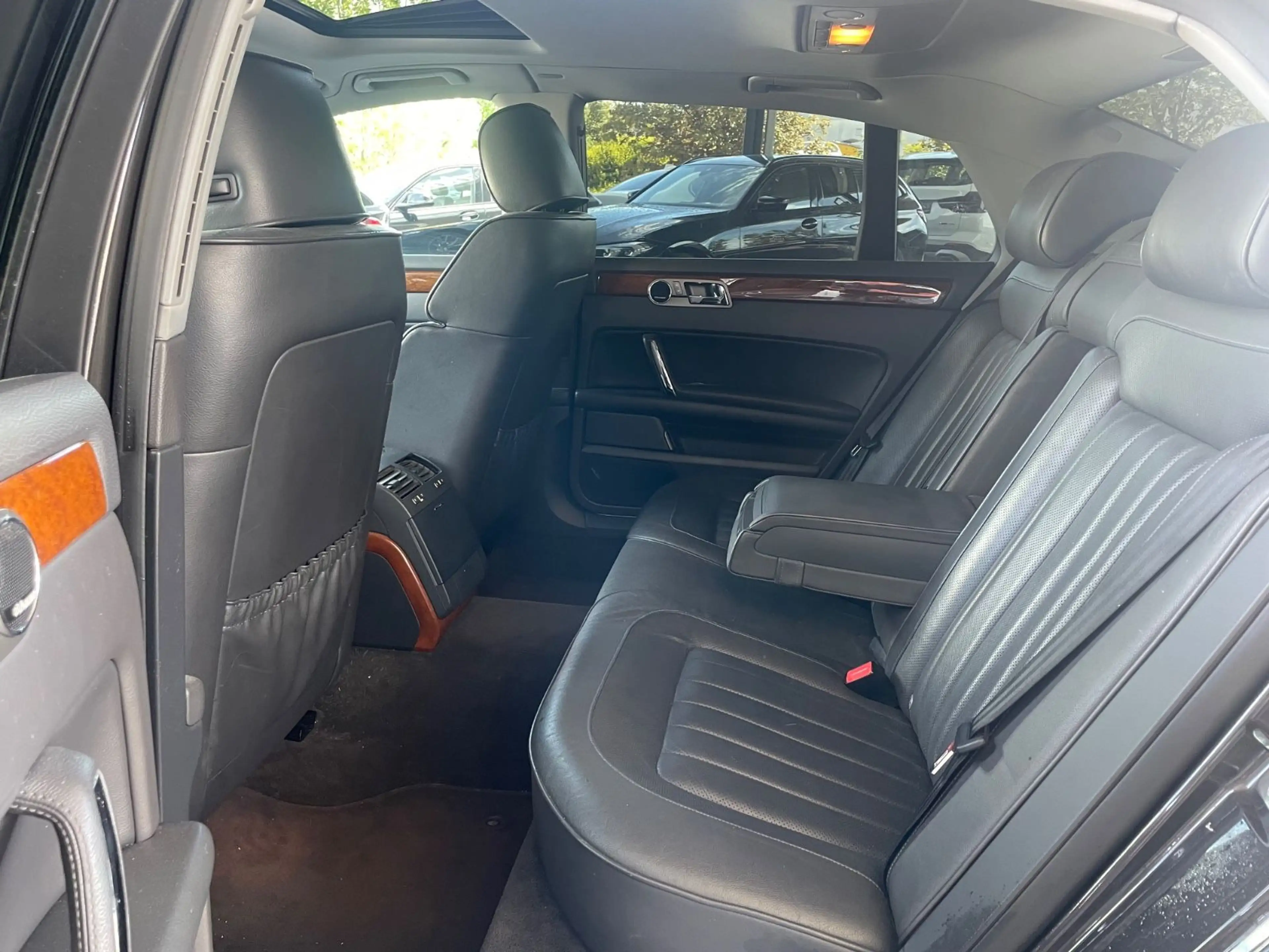 Volkswagen Phaeton PHAETON 3.0TDI-V6 4Motion/NAVI/XENON/ESD/LUFTFED — photo 14