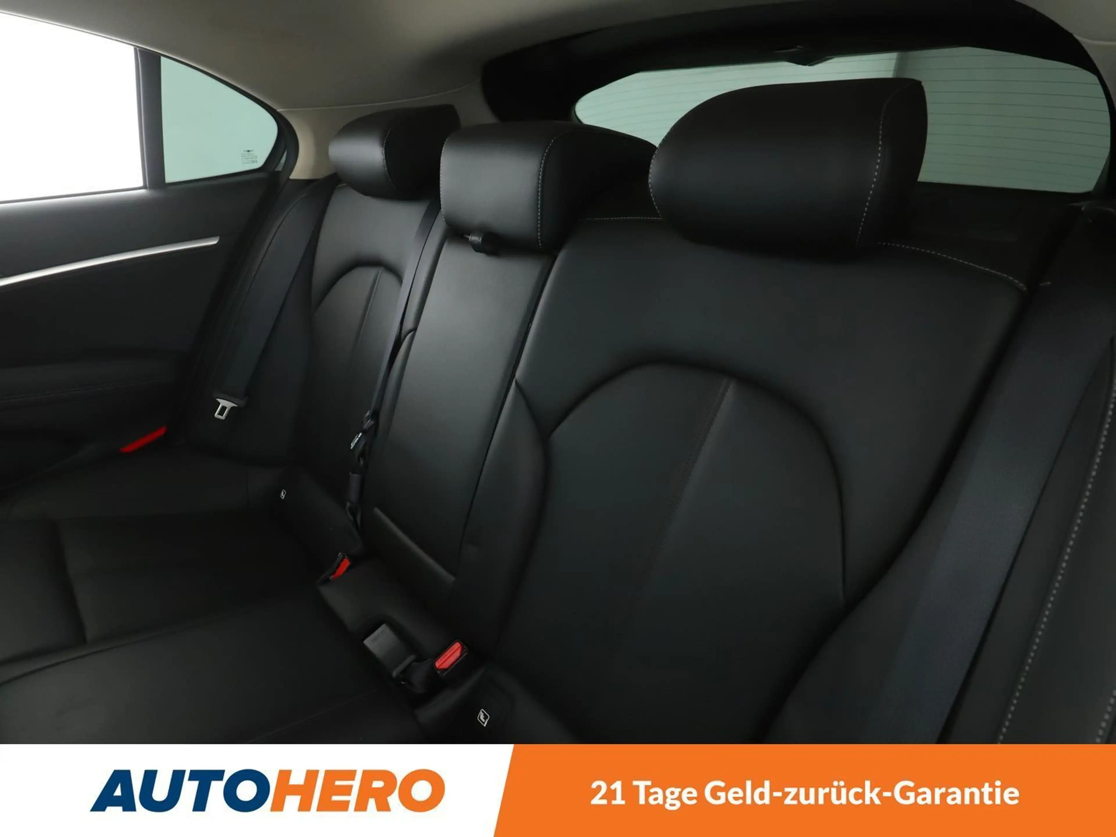 Genesis G70 2.2 CRDi Premium Aut*NAVI*TEMPO*CAM*PDC*SHZ* — photo 14