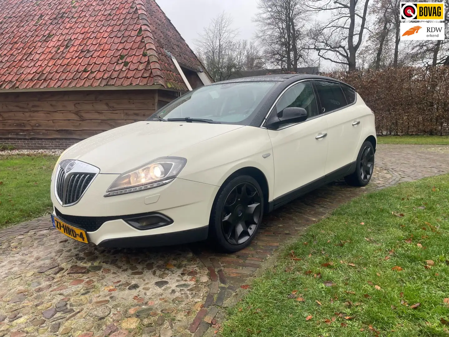 Lancia Delta 2.0-16V Platino-Pano-APK 11-11-2026- Wit - 1