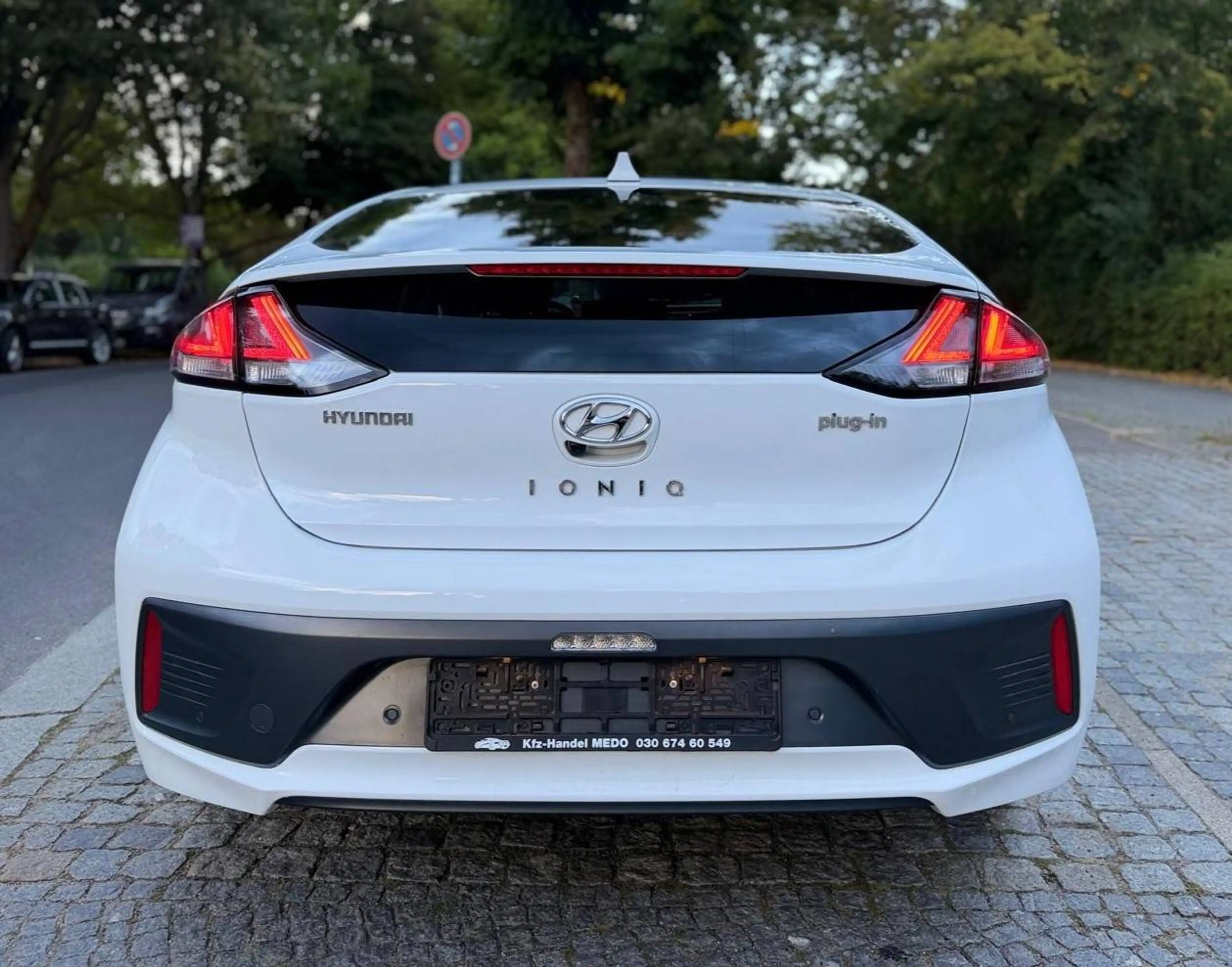 Hyundai IONIQ Style Plug-In Hybrid — photo 4