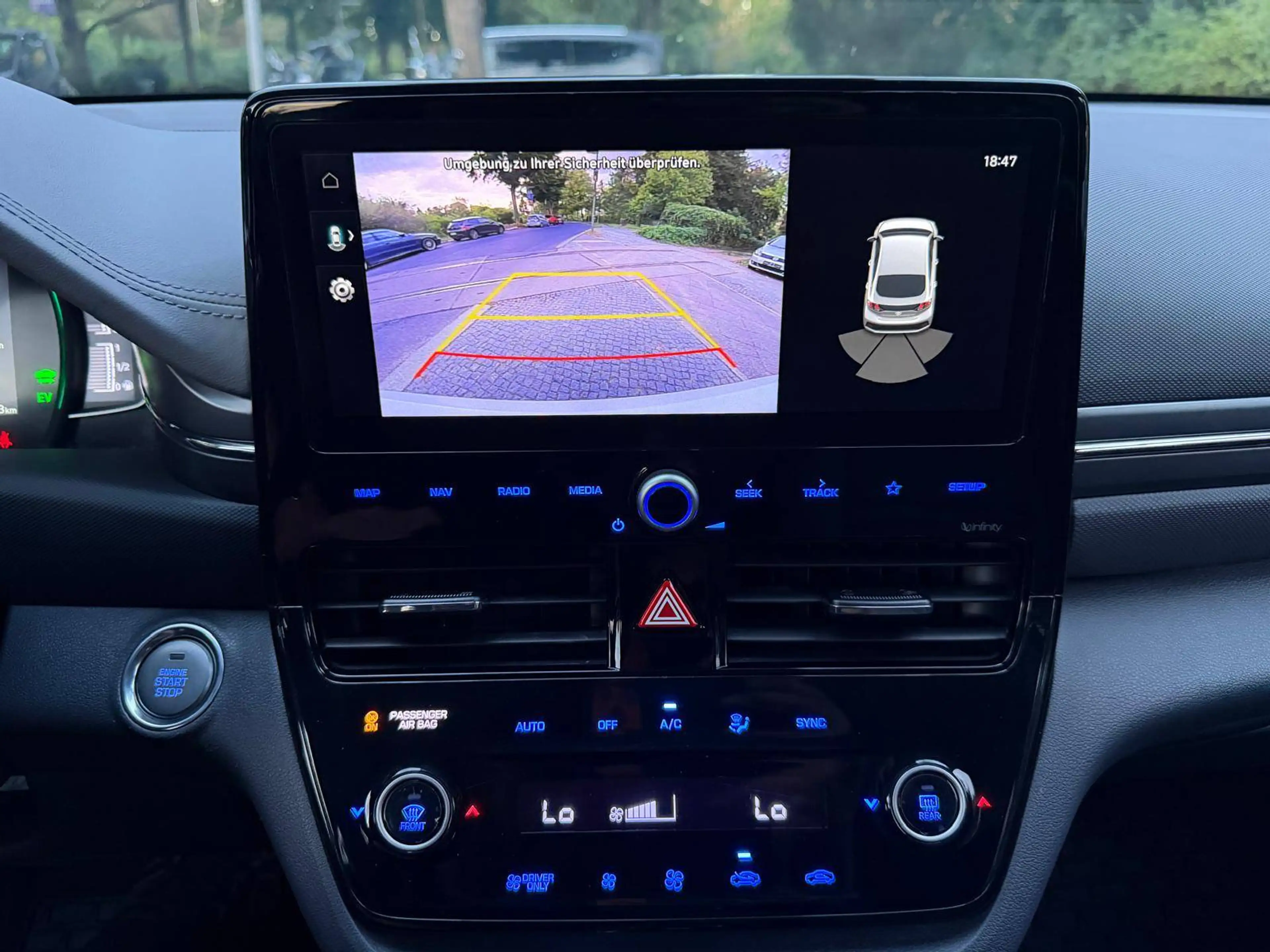 Hyundai IONIQ Style Plug-In Hybrid — photo 14