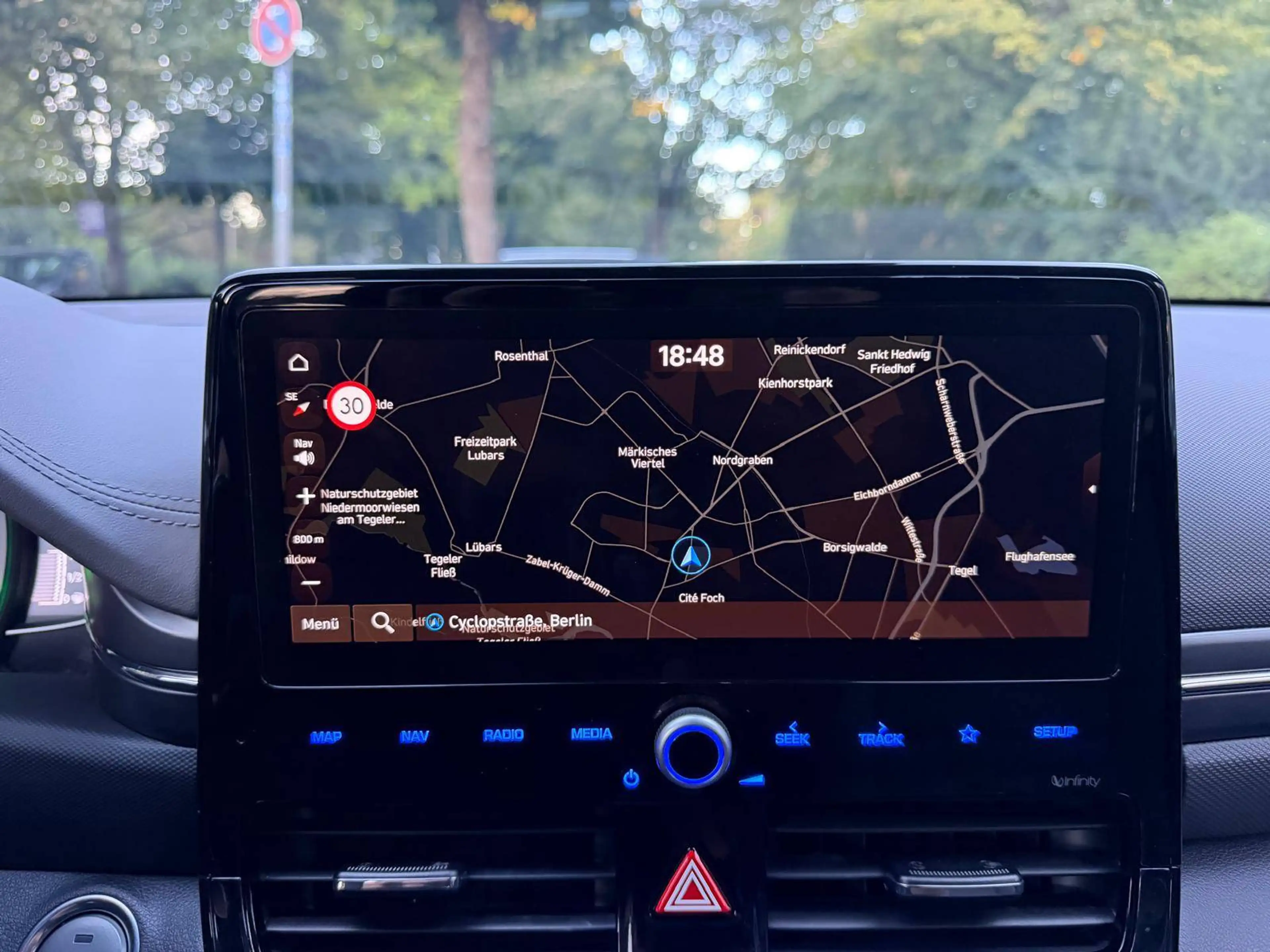 Hyundai IONIQ Style Plug-In Hybrid — photo 15