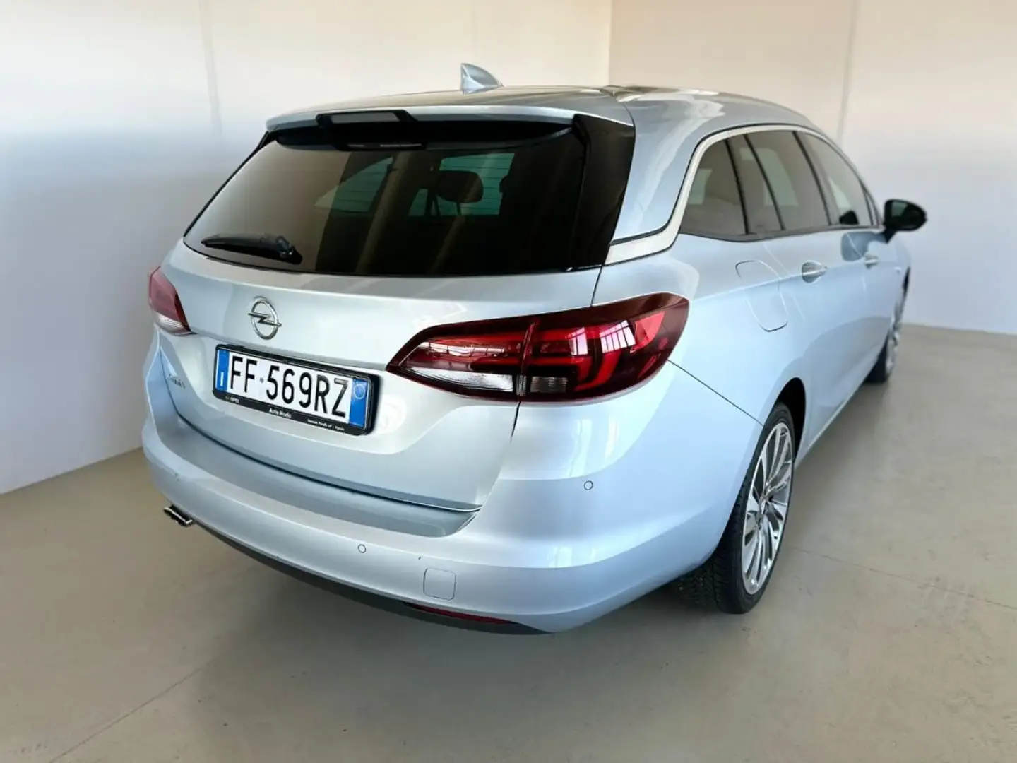 Opel Astra 1.6 BiTurbo CDTi Start&Stop Sports Tourer Innovati Blu/Azzurro - 2