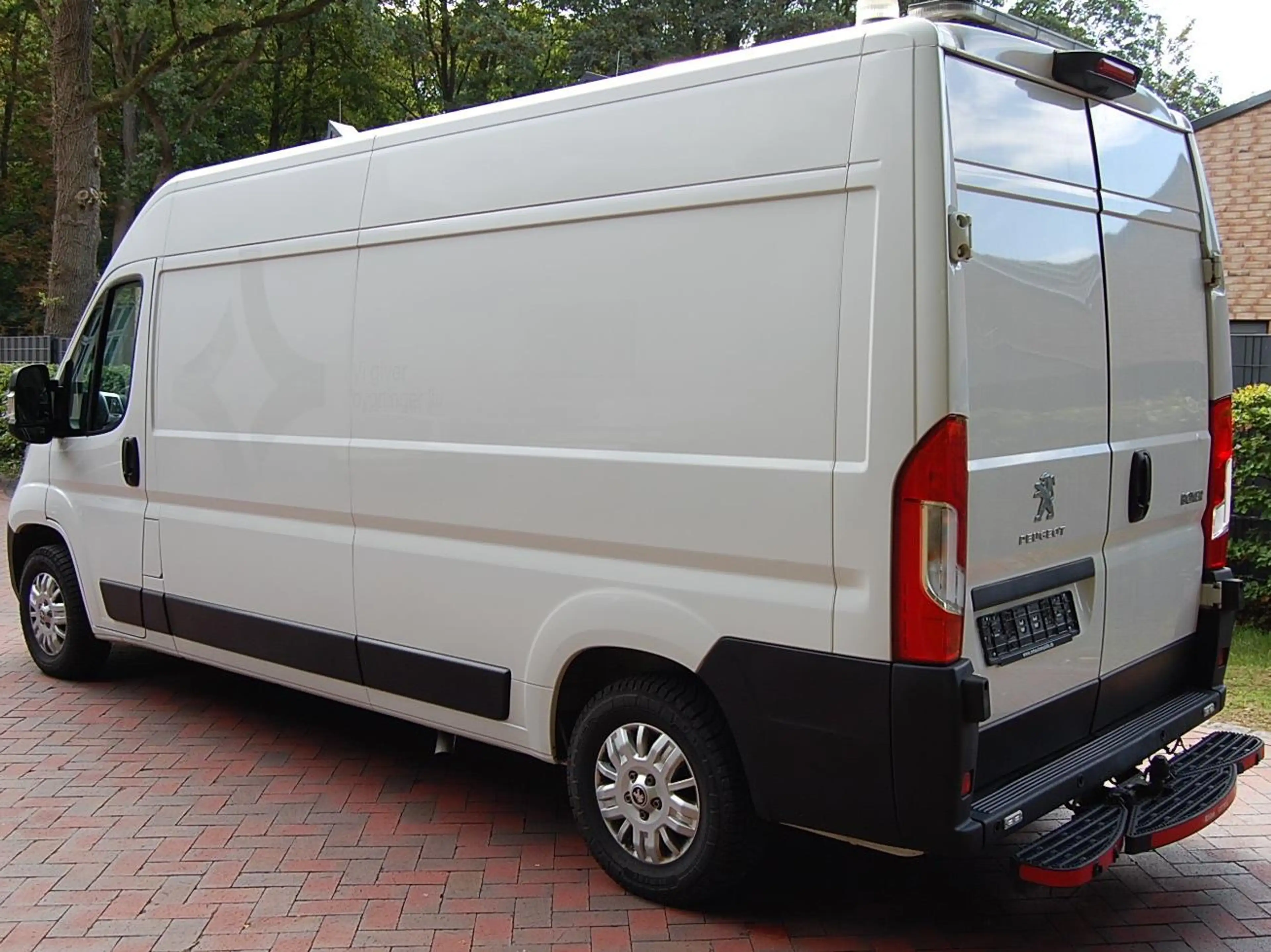 Peugeot Boxer 335 L3H2 BlueHDi 165 Stop Ultimate Alufelgen Standheizung Navi AHK 2,5t Sitzheizung Regal/Werkstattausbau — photo 3