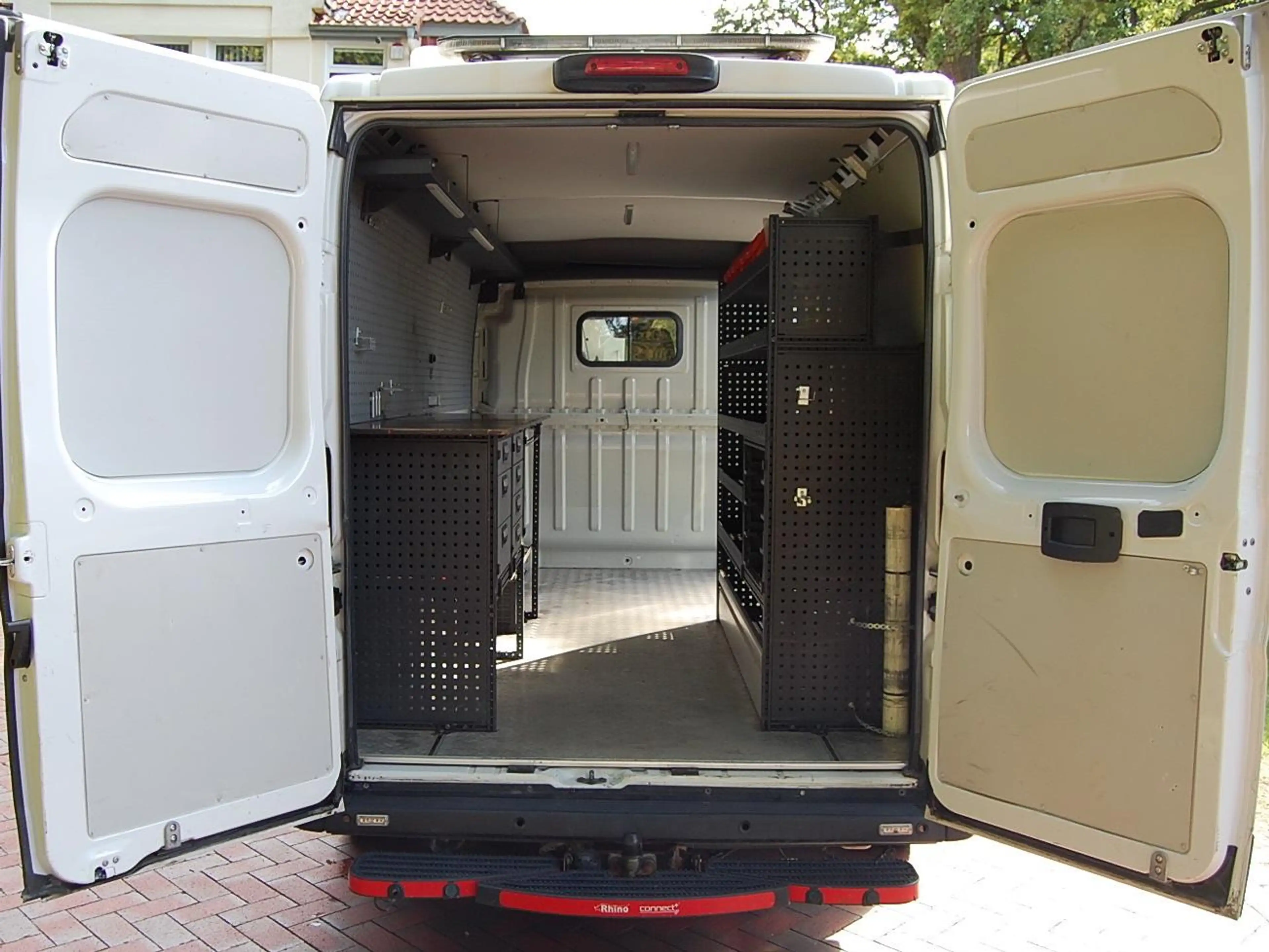 Peugeot Boxer 335 L3H2 BlueHDi 165 Stop Ultimate Alufelgen Standheizung Navi AHK 2,5t Sitzheizung Regal/Werkstattausbau — photo 14