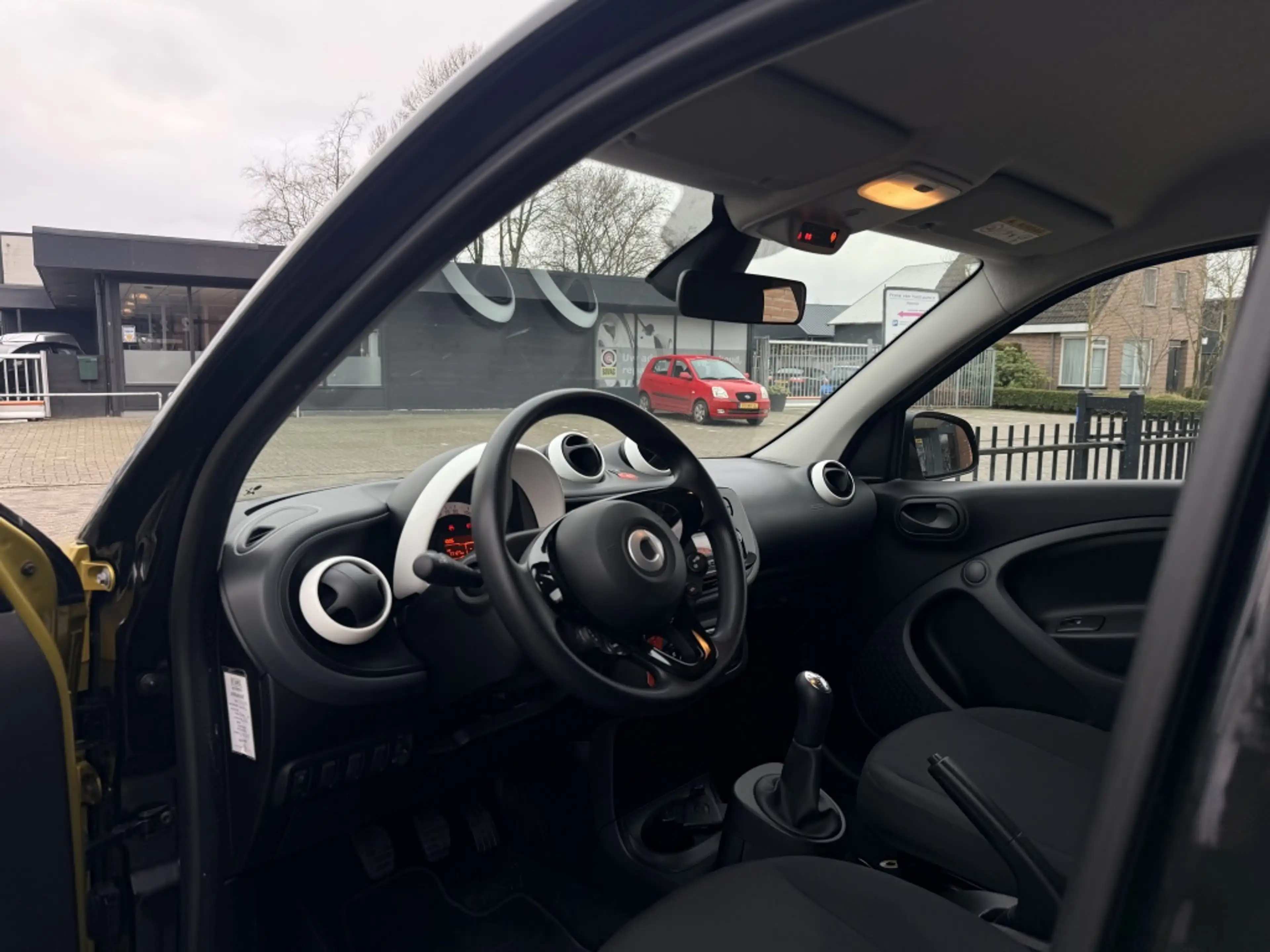 smart forFour 1.0 Pure — photo 13