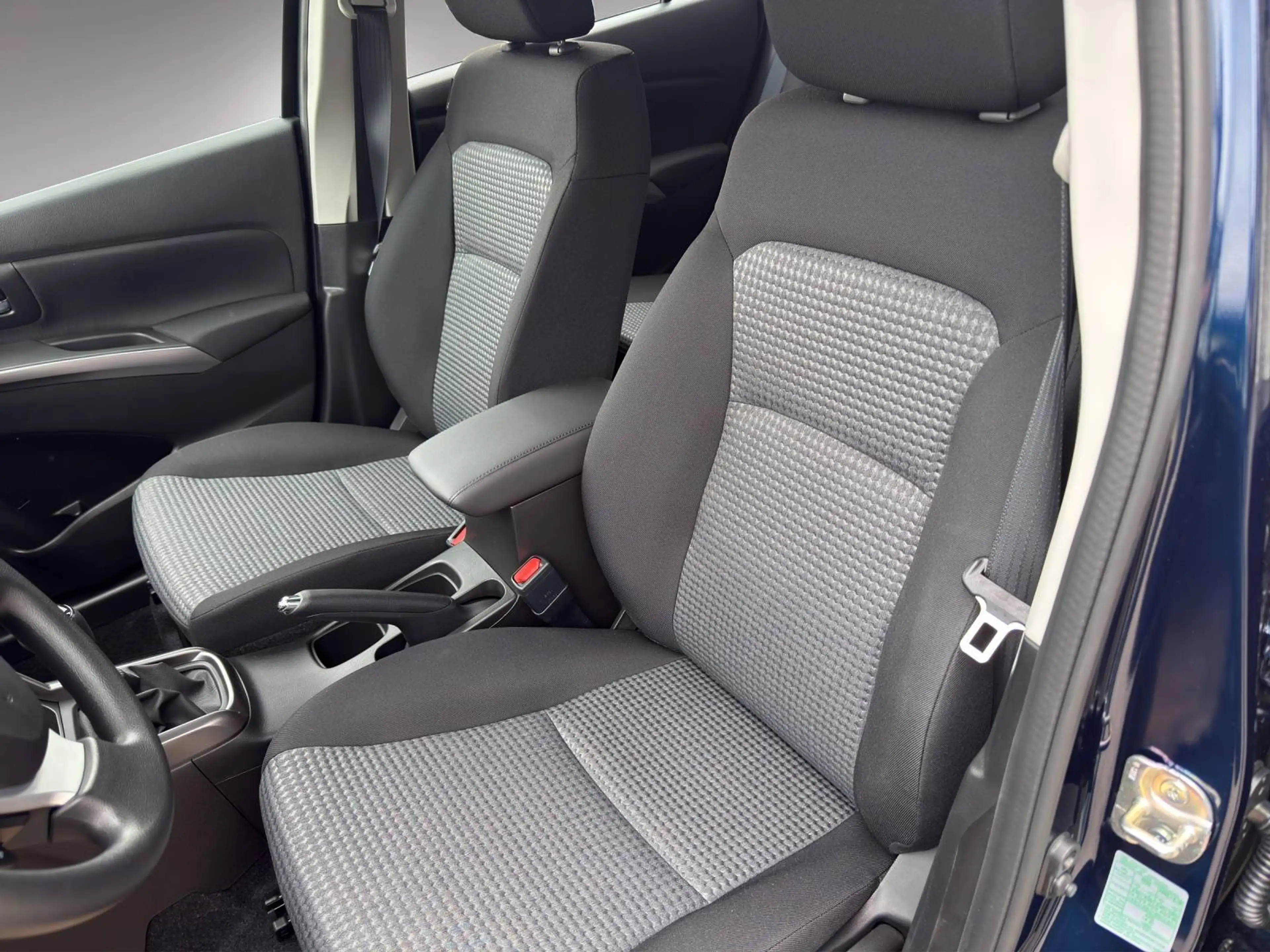 Suzuki S-Cross 1,4 Hybrid clear — photo 9