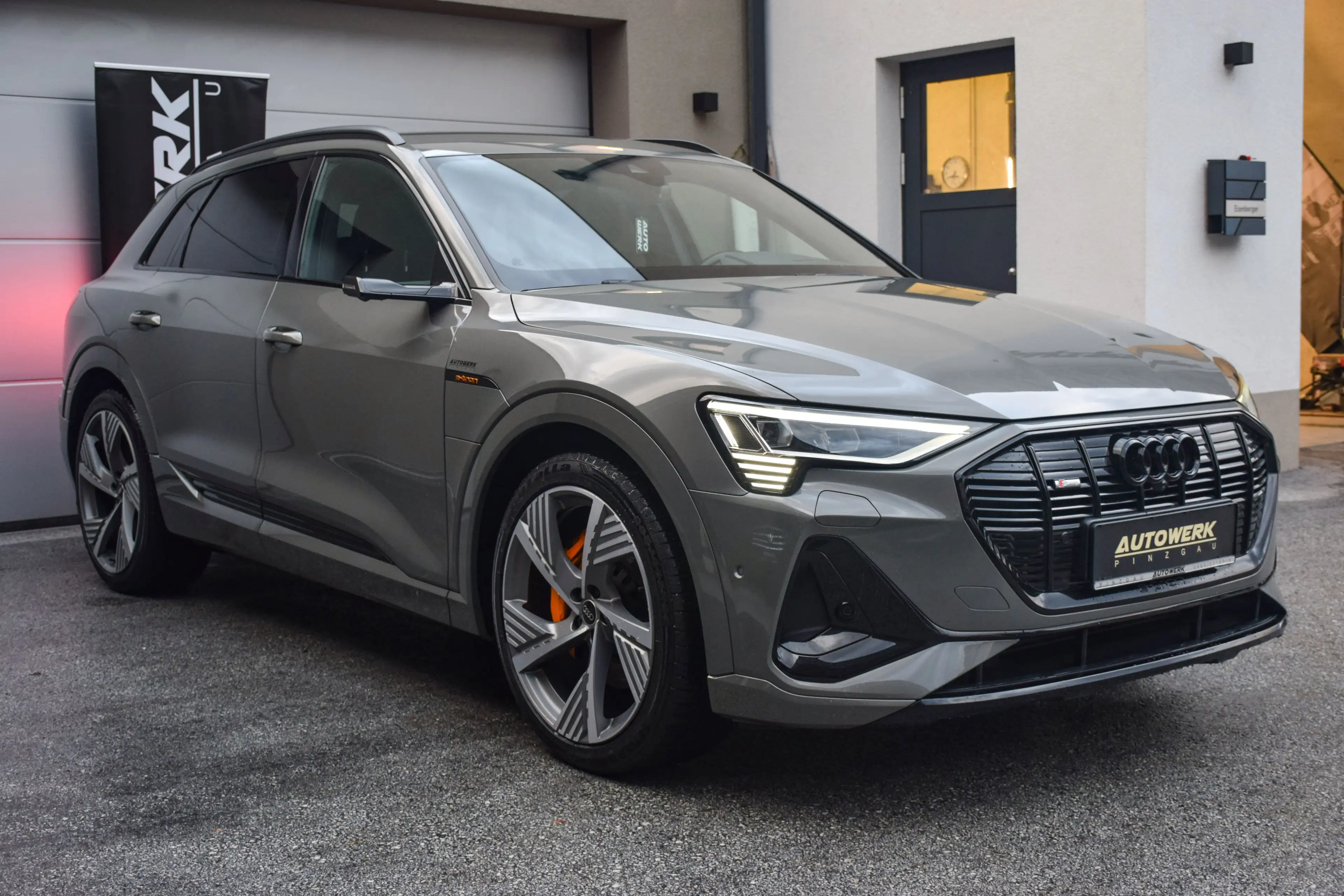 Audi e-tron e-tron 55 quattro S-line "black edition* — photo 3