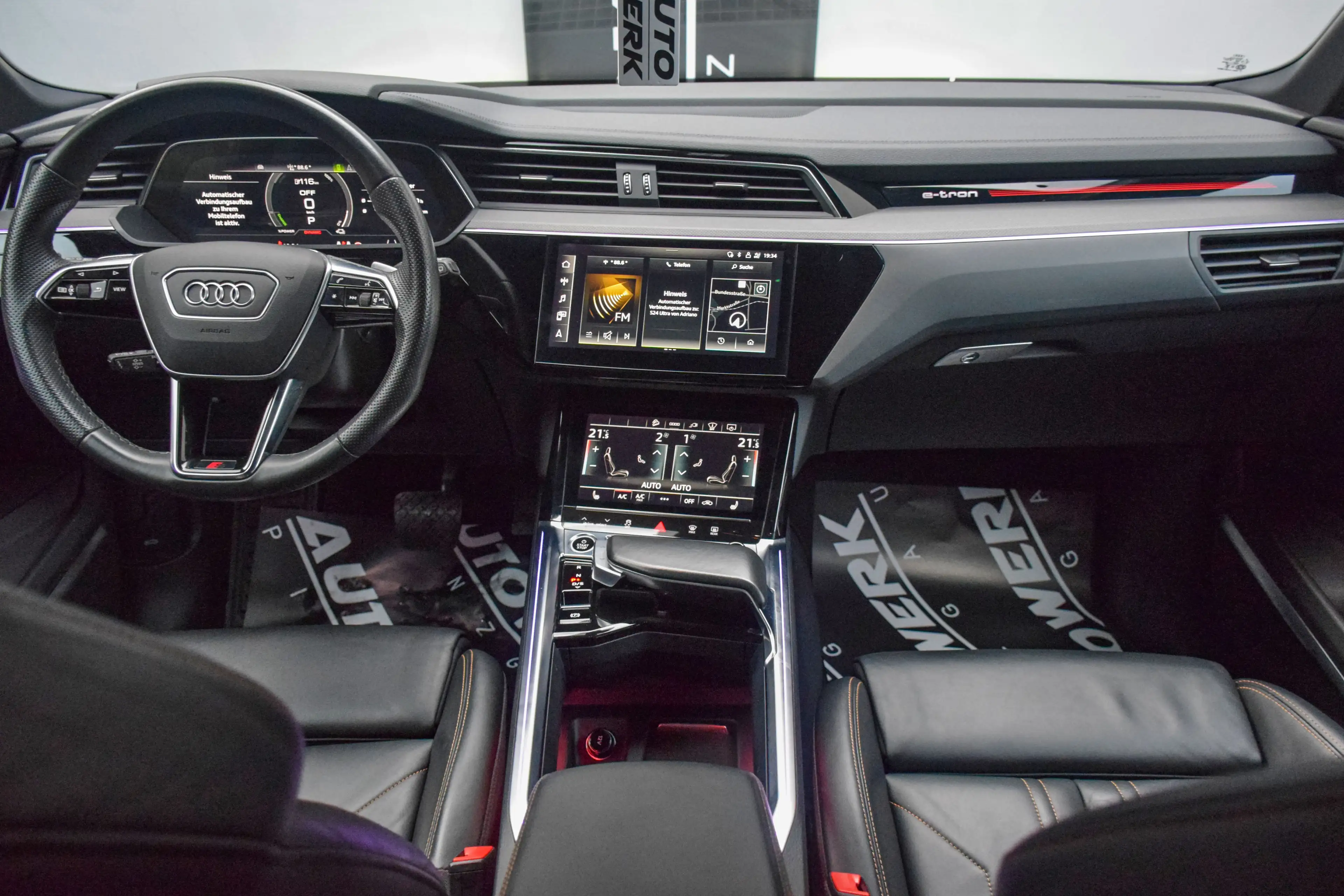 Audi e-tron e-tron 55 quattro S-line "black edition* — photo 9