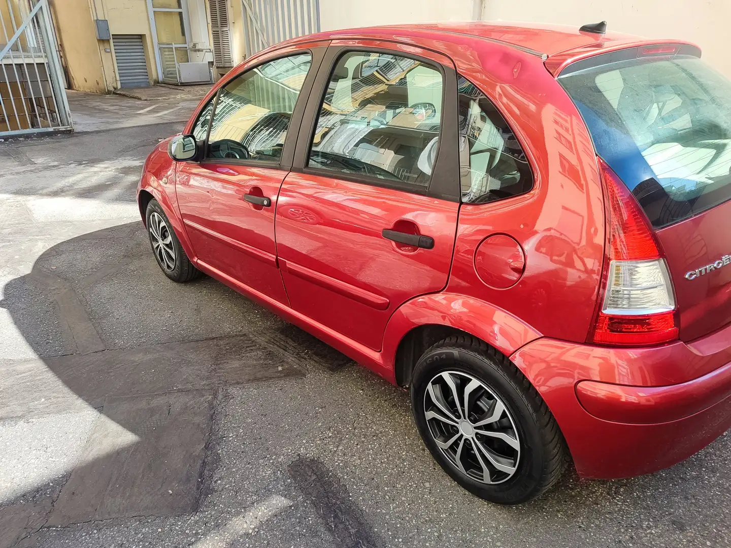 Citroen C3 1.4 Style Techno bi-energy Gpl Rosso - 2