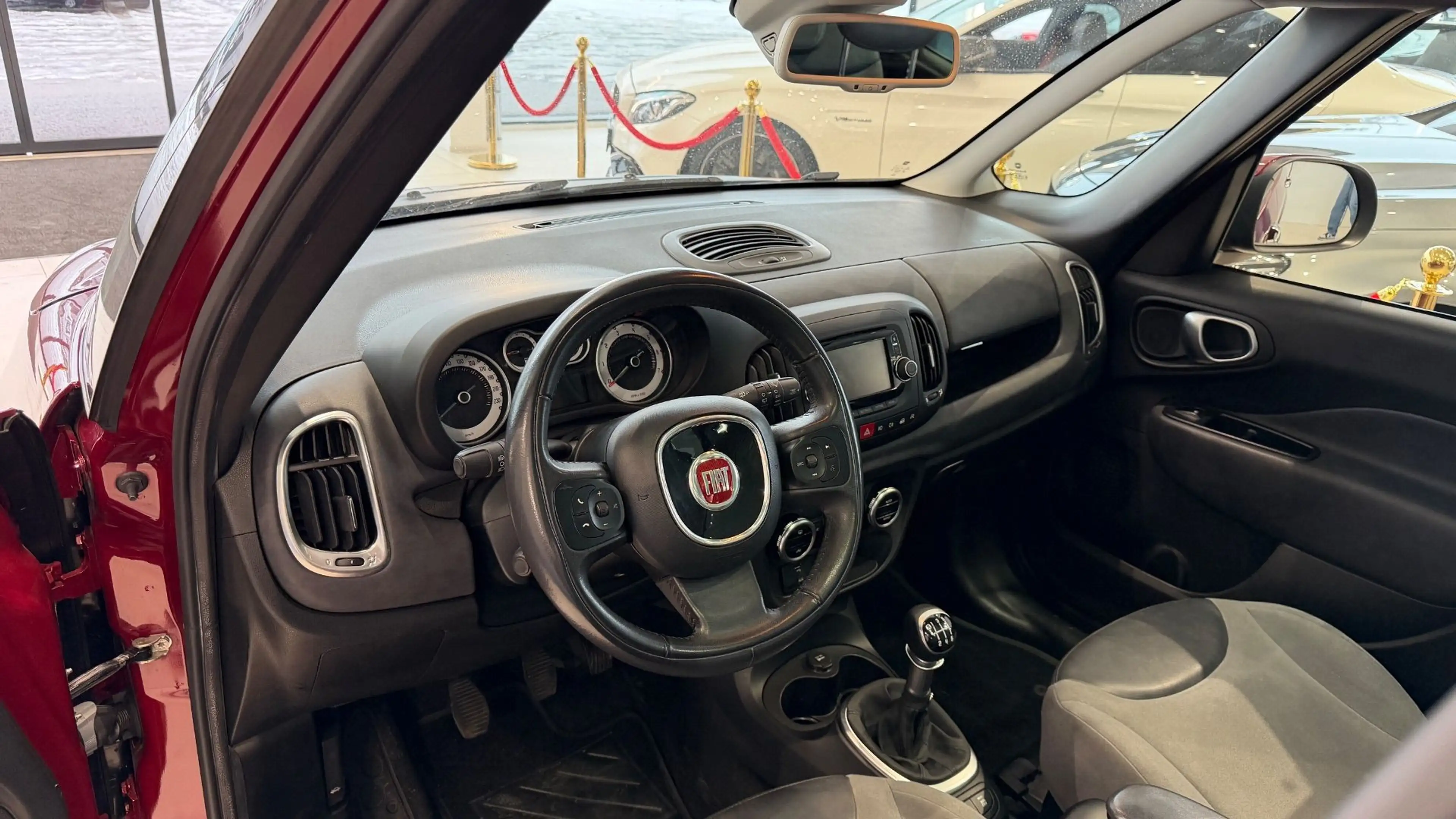 Fiat 500L 1,6 Multijet II 105 Start&Stop Easy — photo 15
