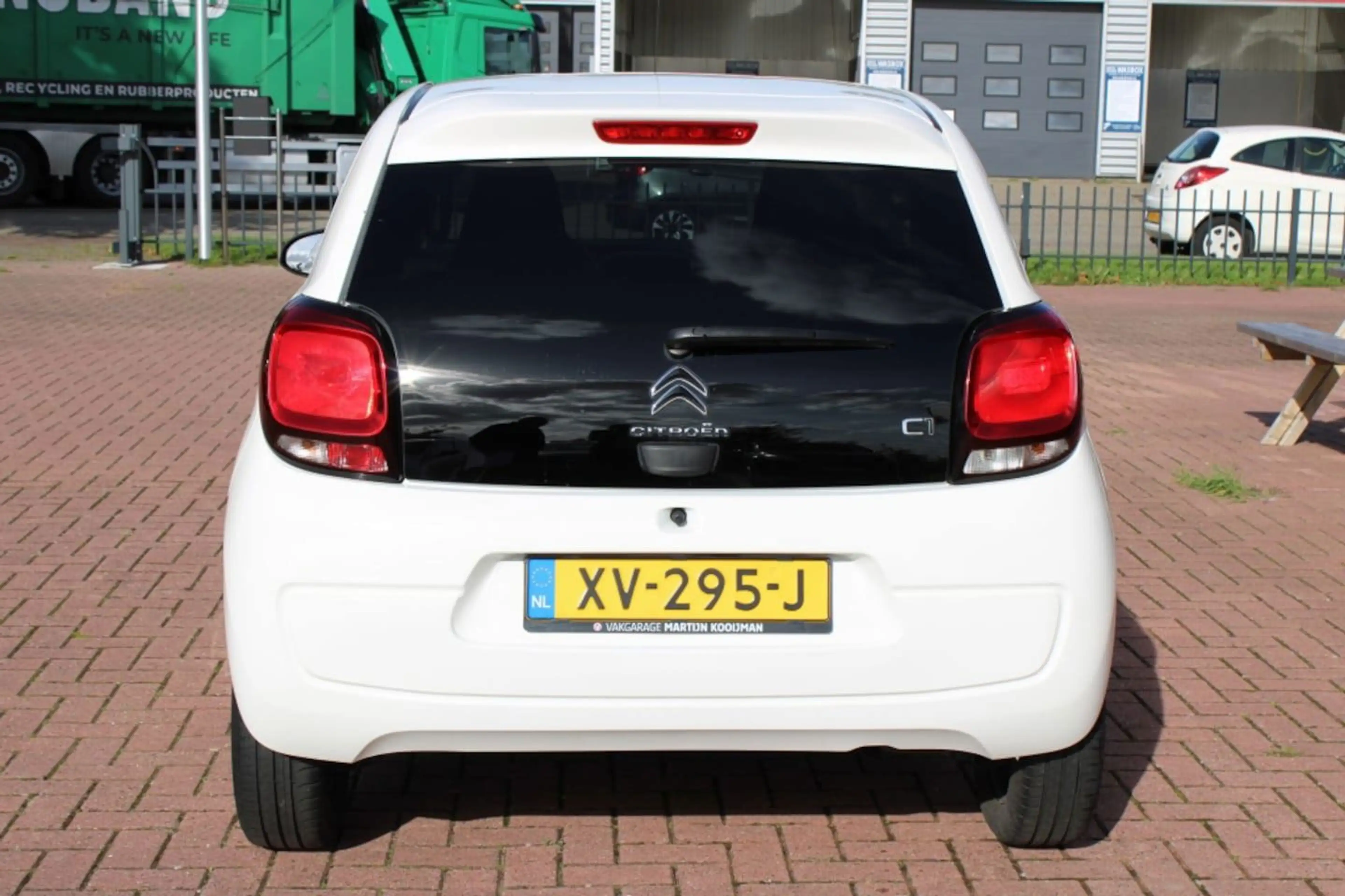 Citroen C1 1.0 VTi Feel — photo 7
