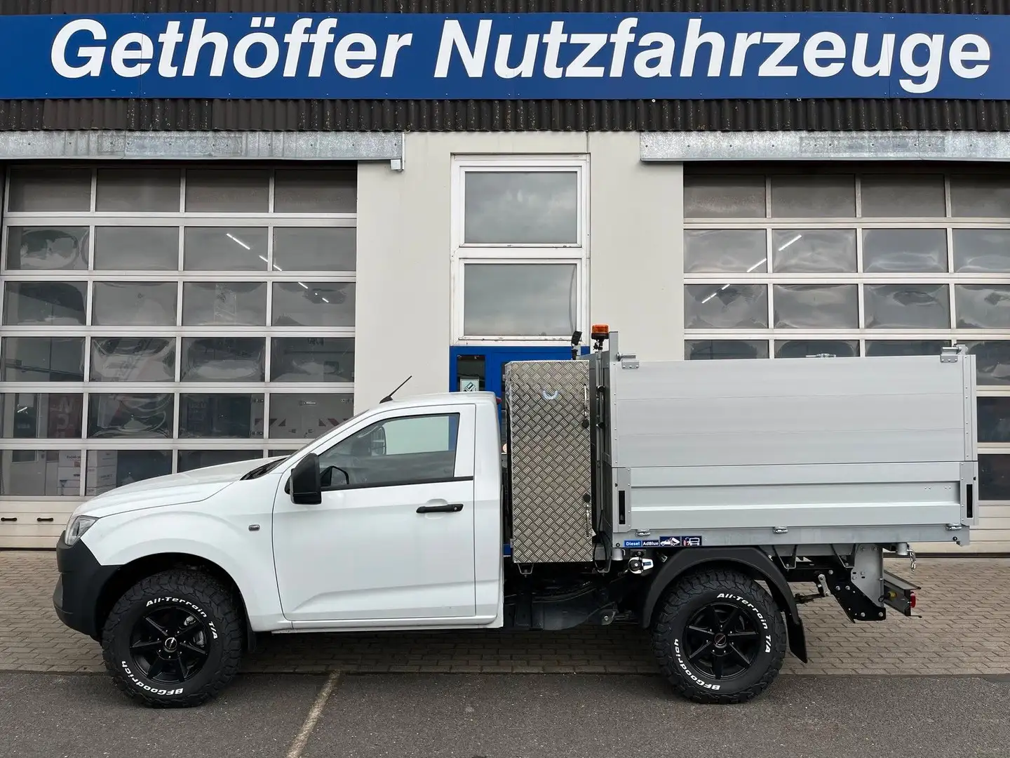 Isuzu D-Max Single Cab 4x4 L mit Kipper Box + SOFORT+ Weiß - 1