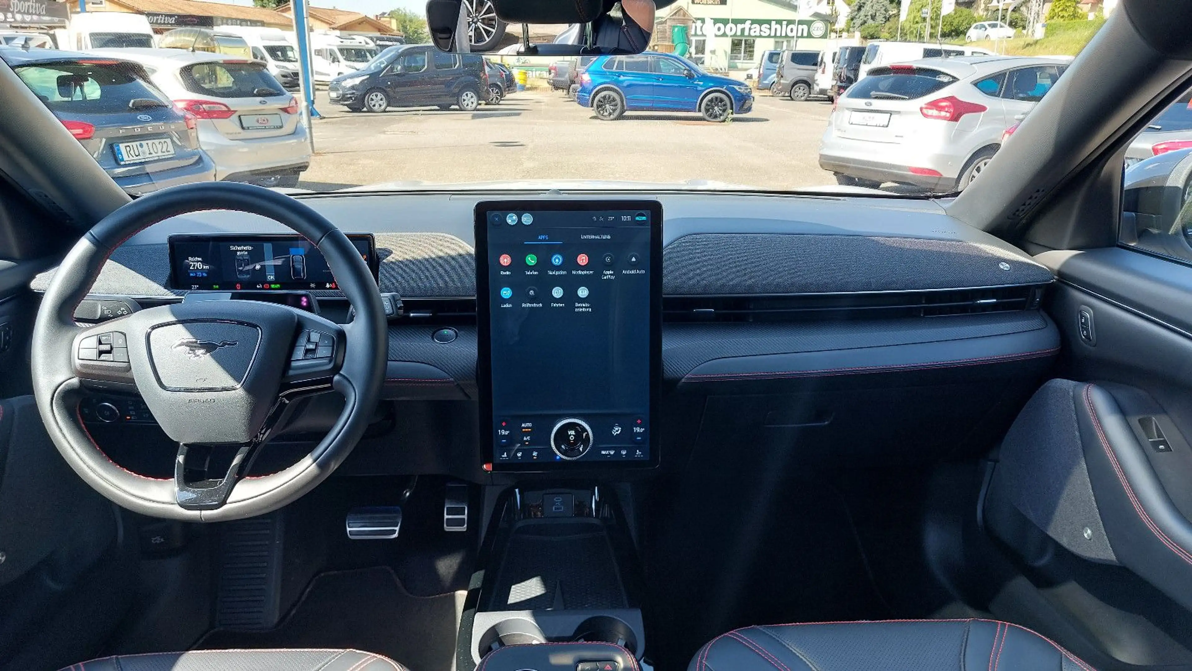 Ford Mustang Mach-E Premium AWD Panoramadach — photo 7