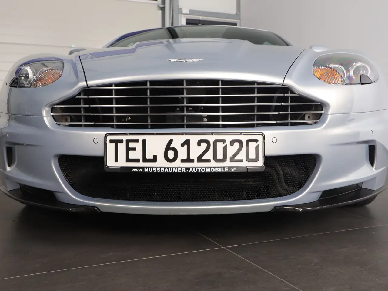 Aston Martin DBS